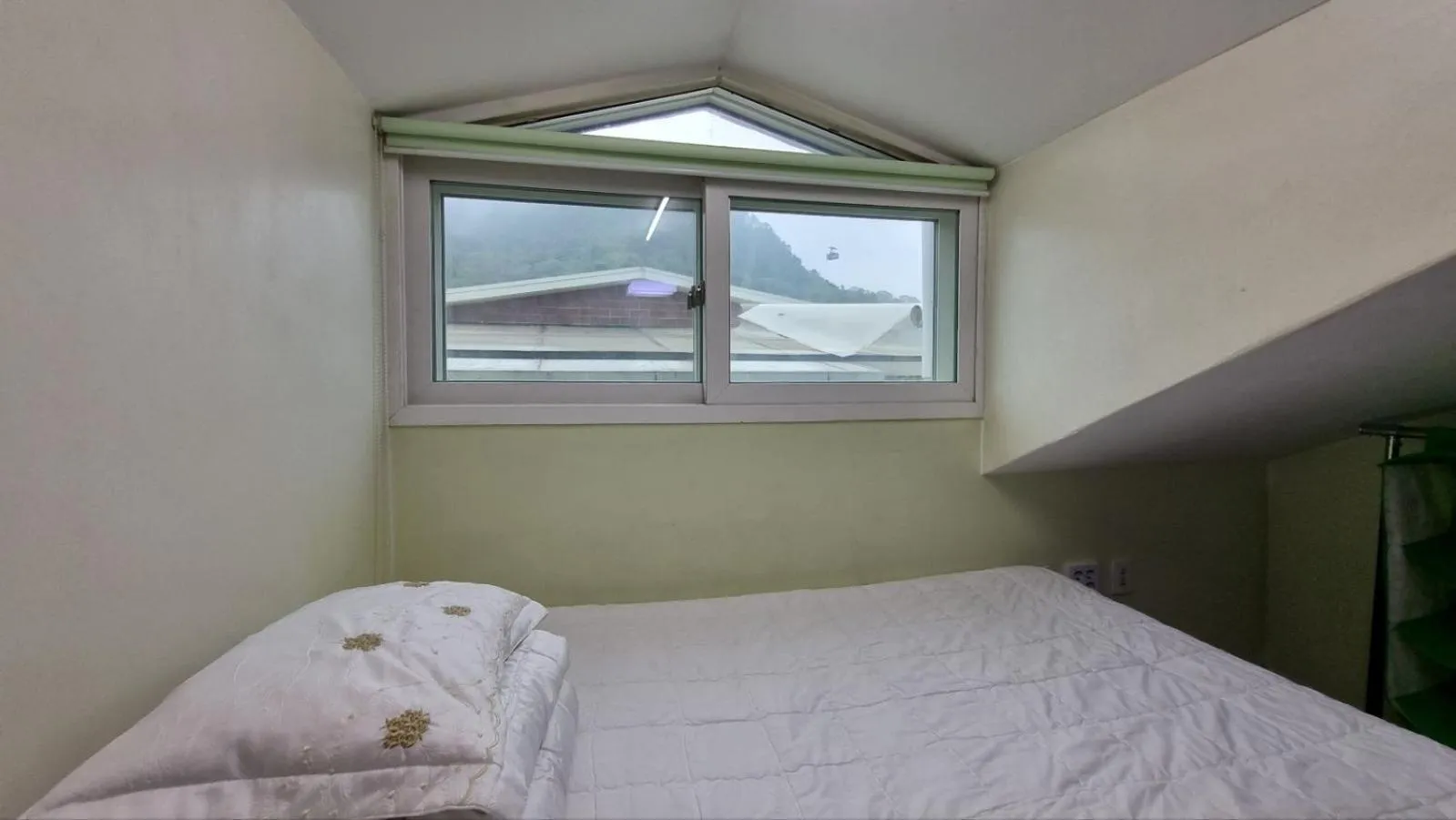 Bed in Seoul Tower Ville