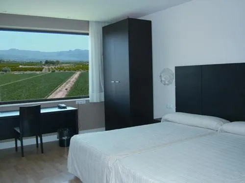 Photo of the whole room, Bed in Hotel Puerta de la Serrania