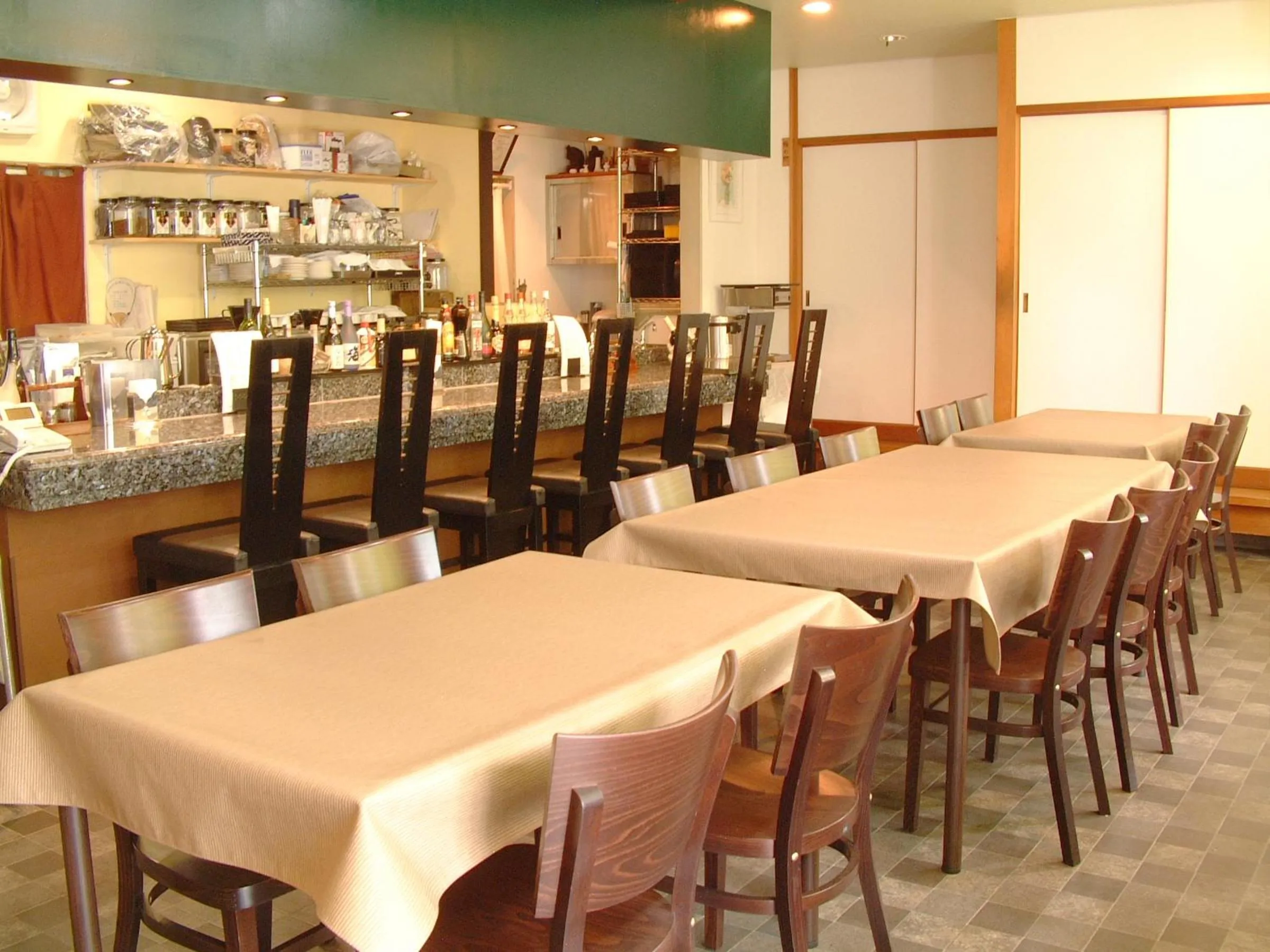 Dining area in Ichinomiya Green Hotel