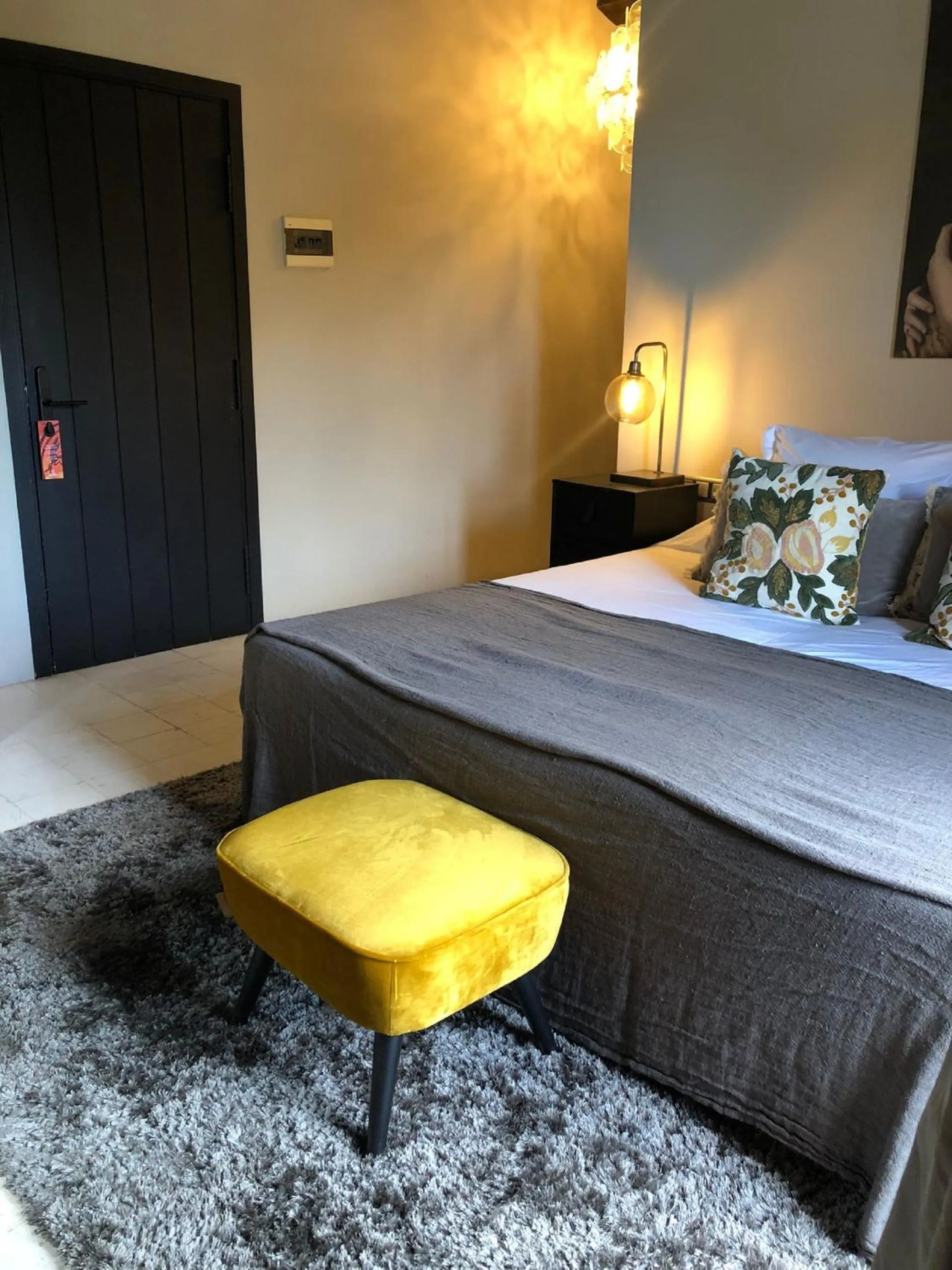 Photo of the whole room in Hotel Castell d'Emporda