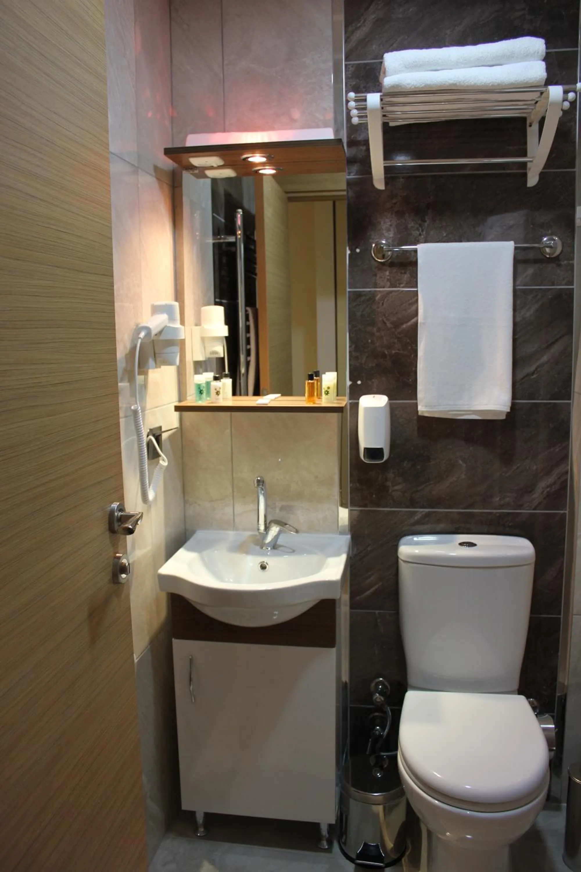Toilet in Safran City Hotel&SPA Cafe&Bar