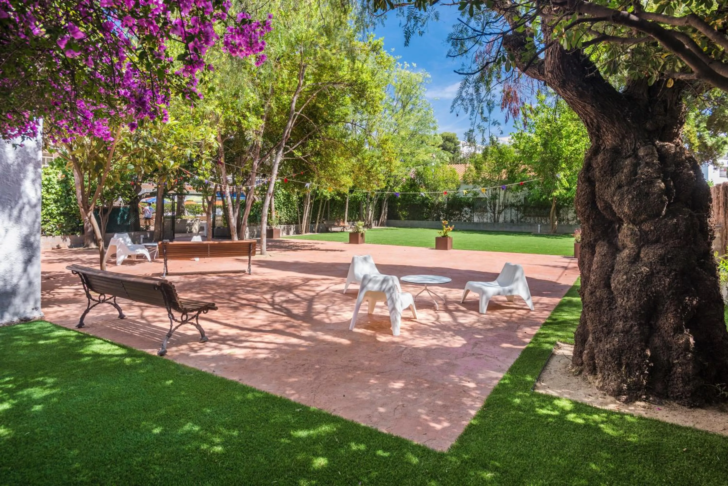 Patio in Aparthotel Cye Holiday Centre