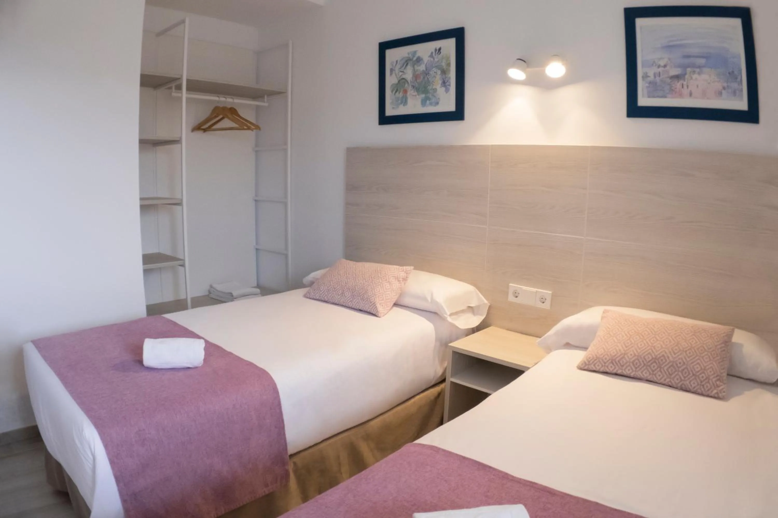 Bedroom, Bed in Aparthotel Cye Holiday Centre