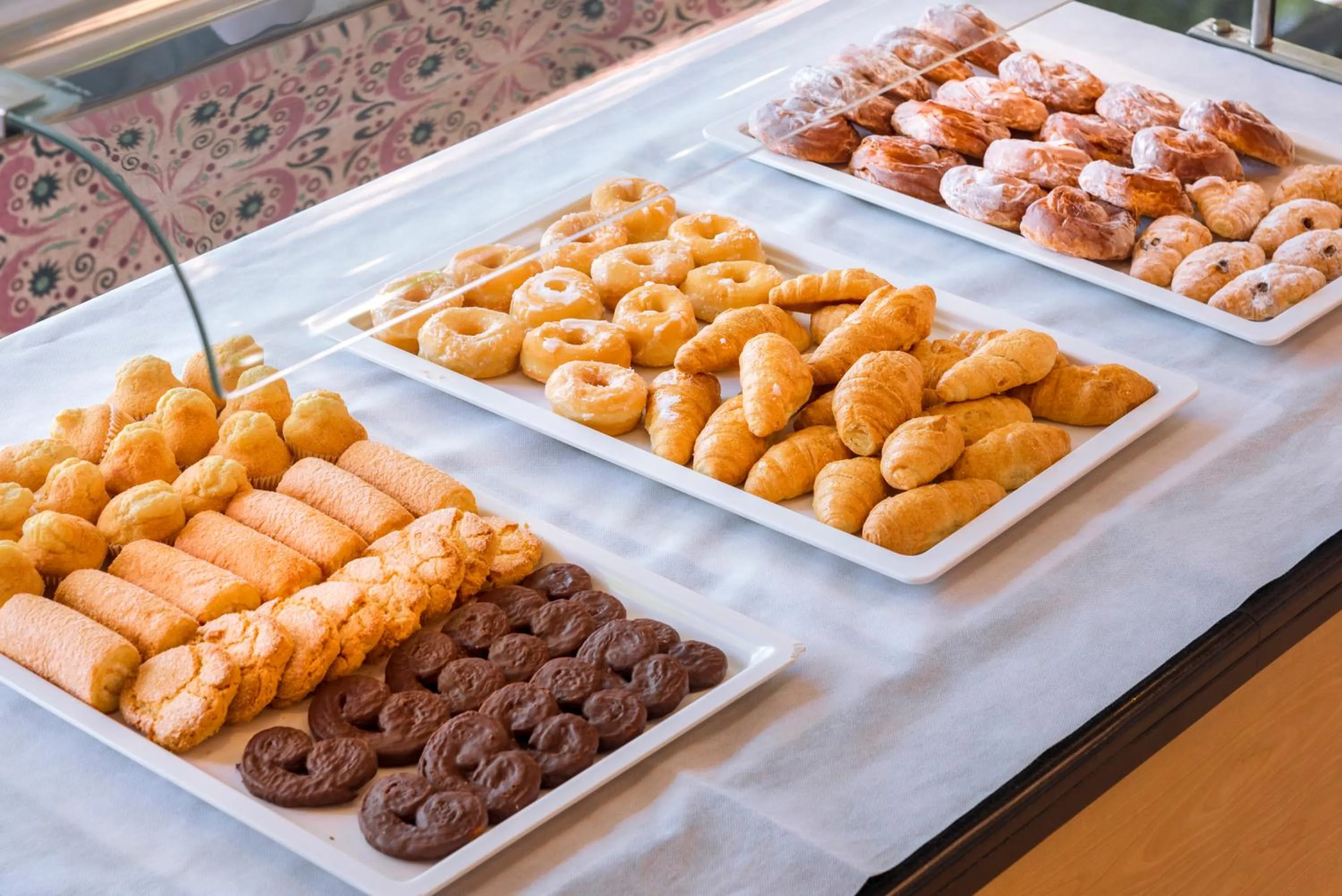 Restaurant/places to eat in Aparthotel Cye Holiday Centre