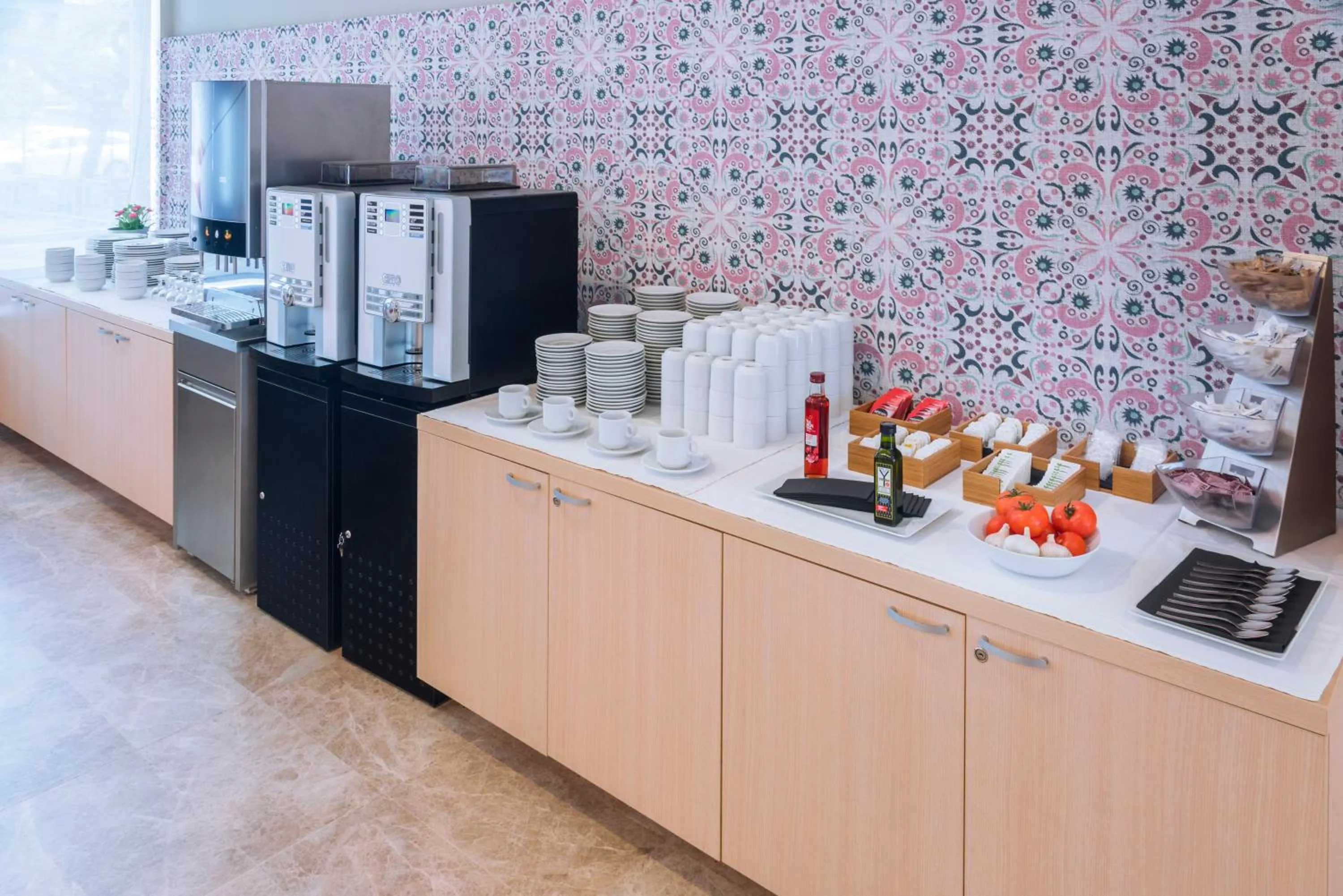 Restaurant/places to eat in Aparthotel Cye Holiday Centre