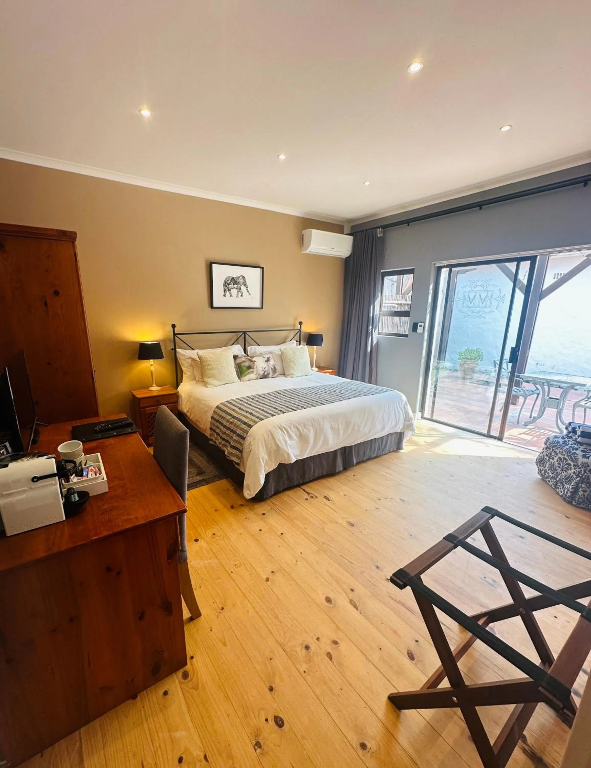 TV and multimedia, Bed in Vine Guesthouse