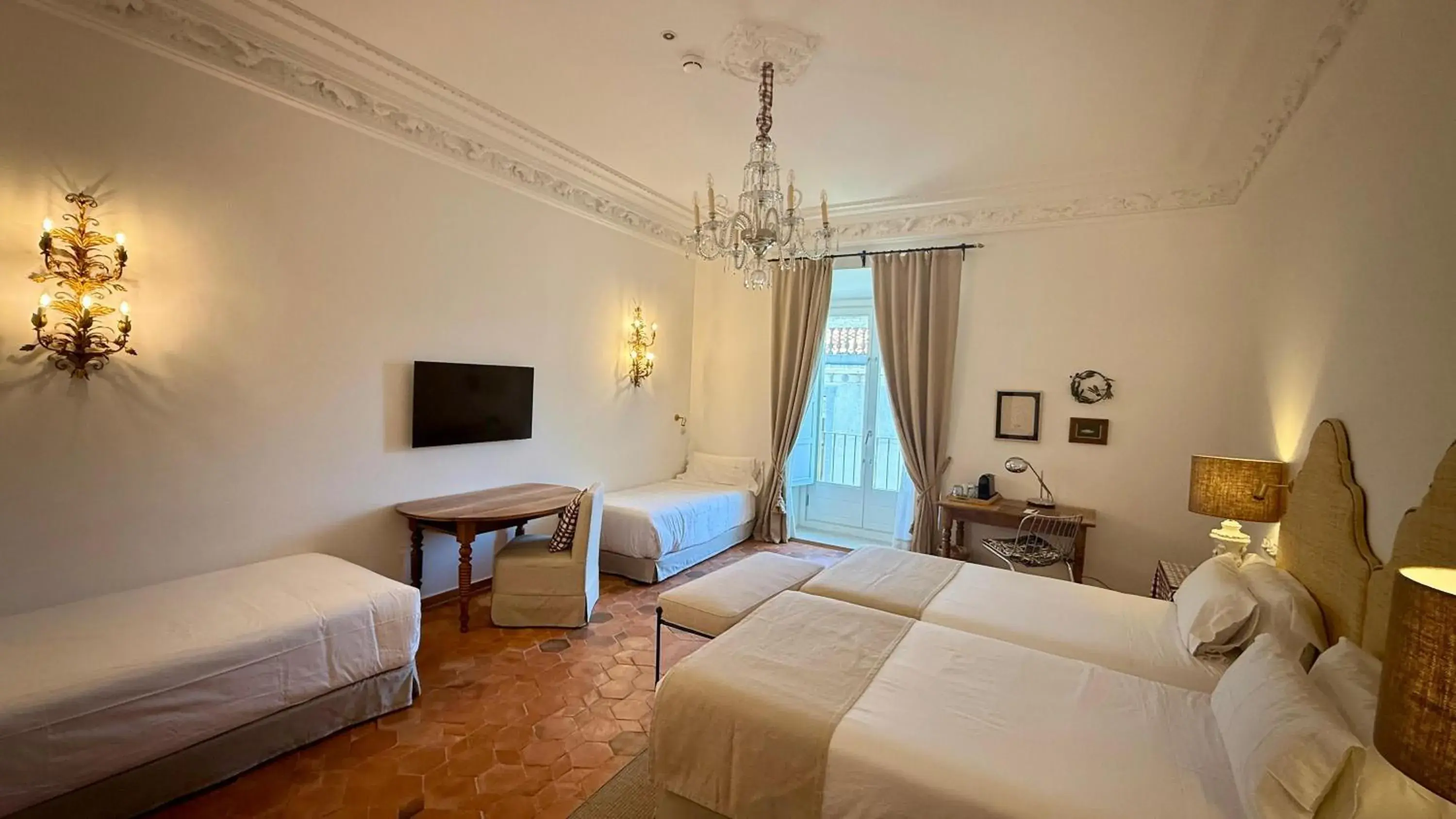 Bed in Casa Pizarro Hotel Bed in Casa Pizarro Hotel