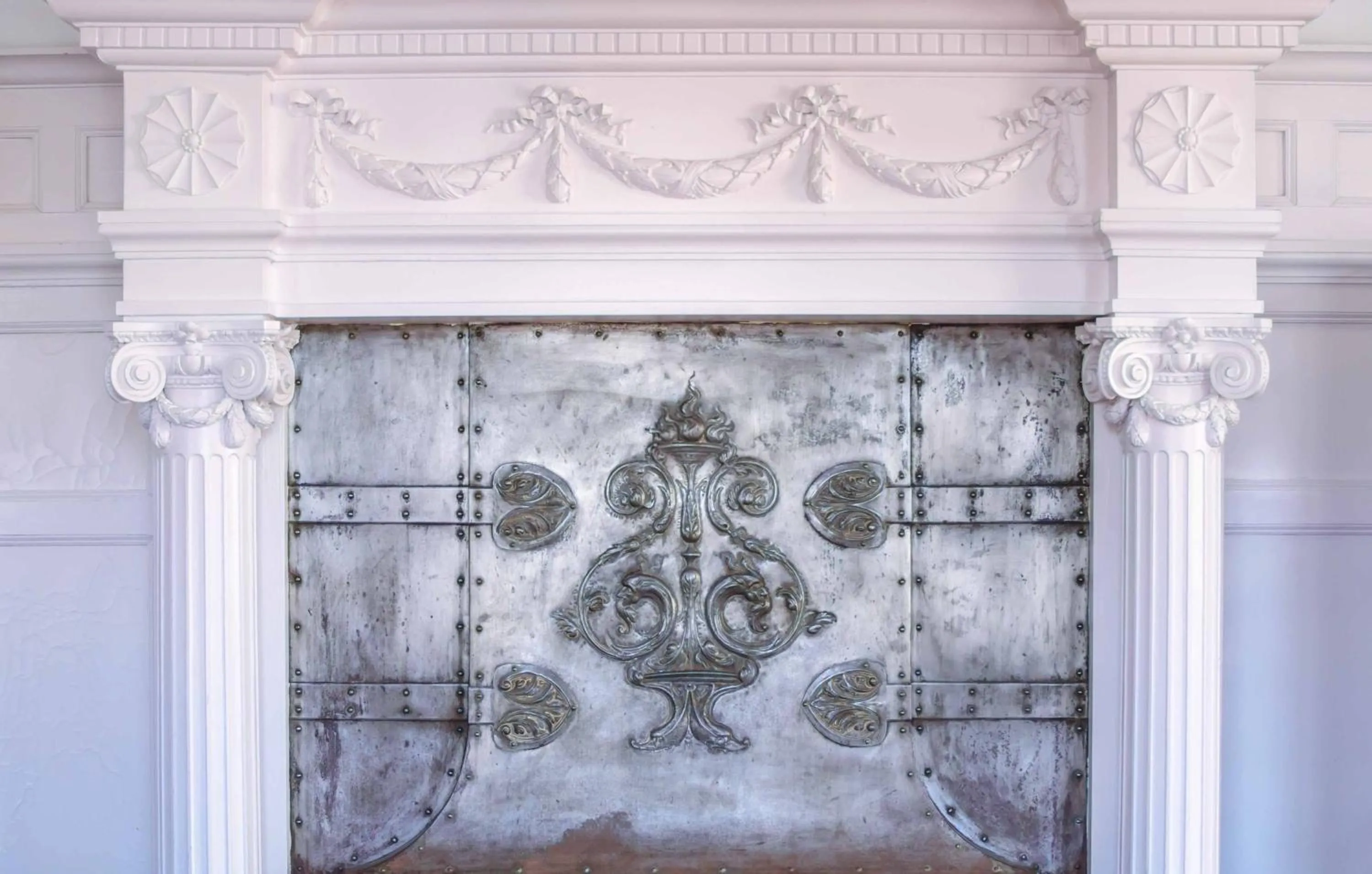 Decorative detail in Casa Pizarro Hotel