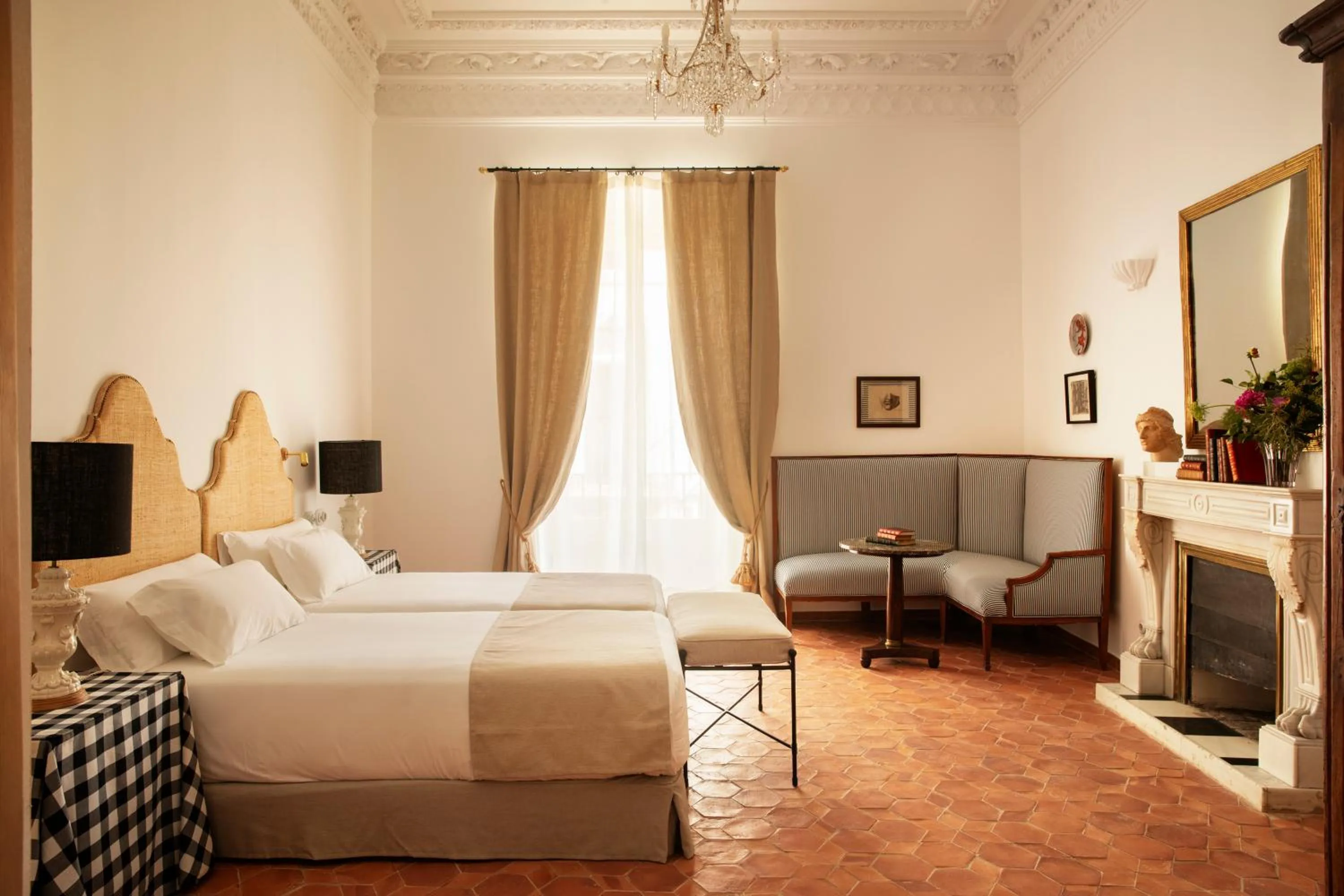 Bed in Casa Pizarro Hotel