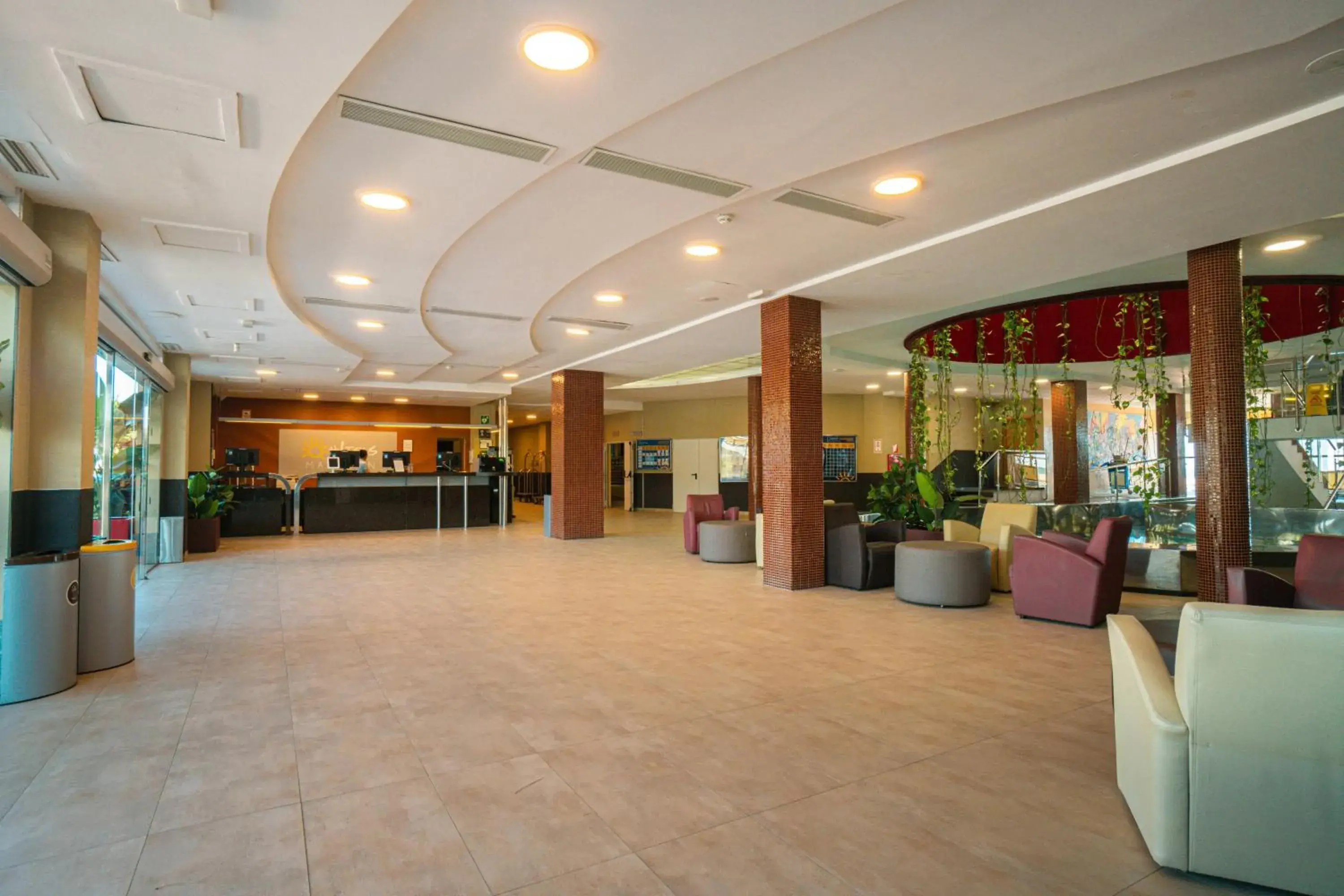 Lobby or reception in Ohtels Mazagon Lobby or reception in Ohtels Mazagon