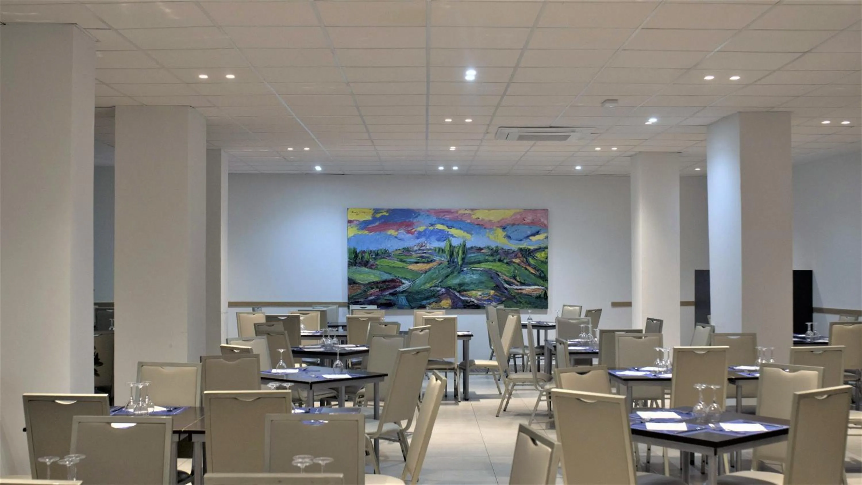 Restaurant/places to eat in Ohtels Mazagon