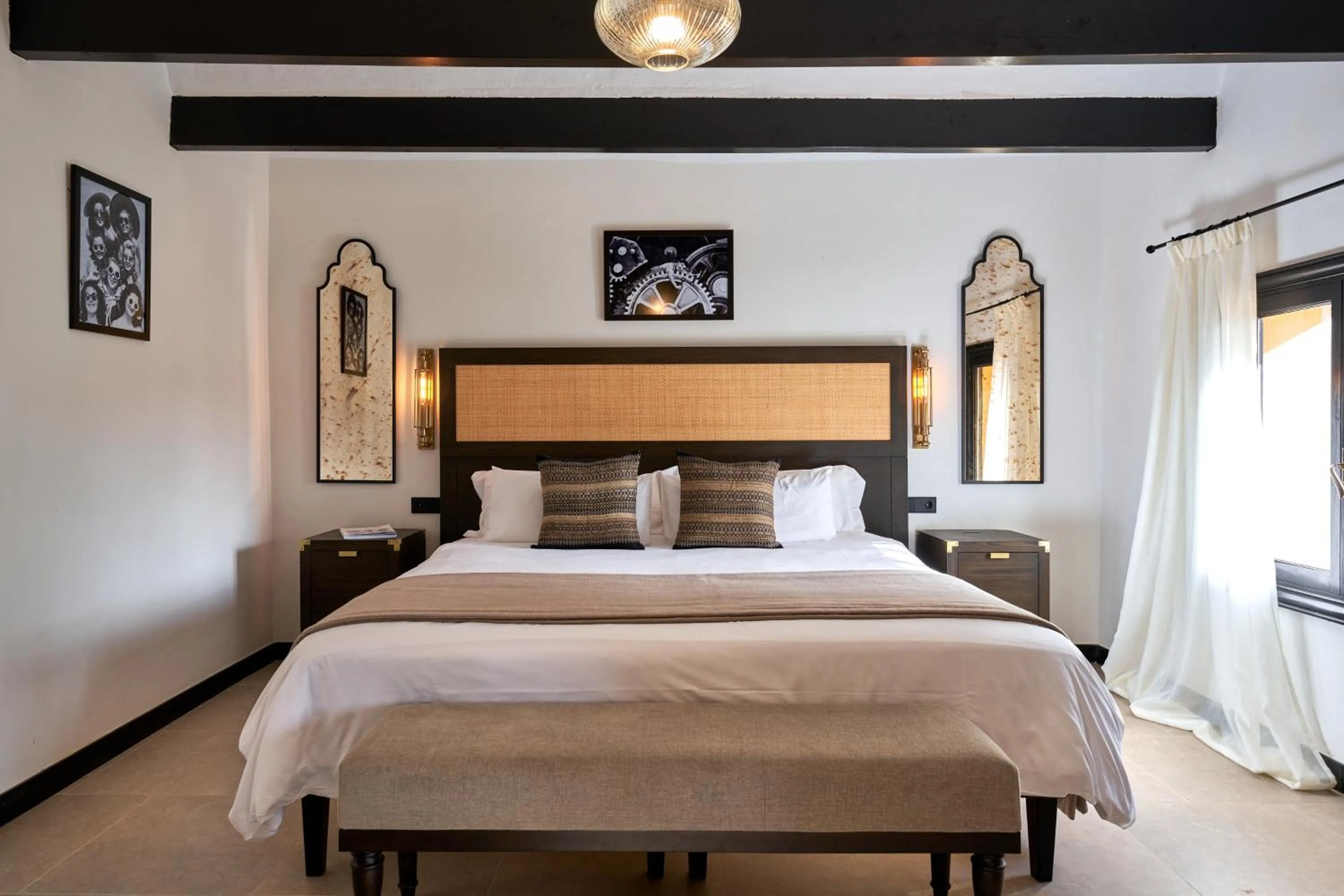 Photo of the whole room, Bed in Posada d' Es Molí