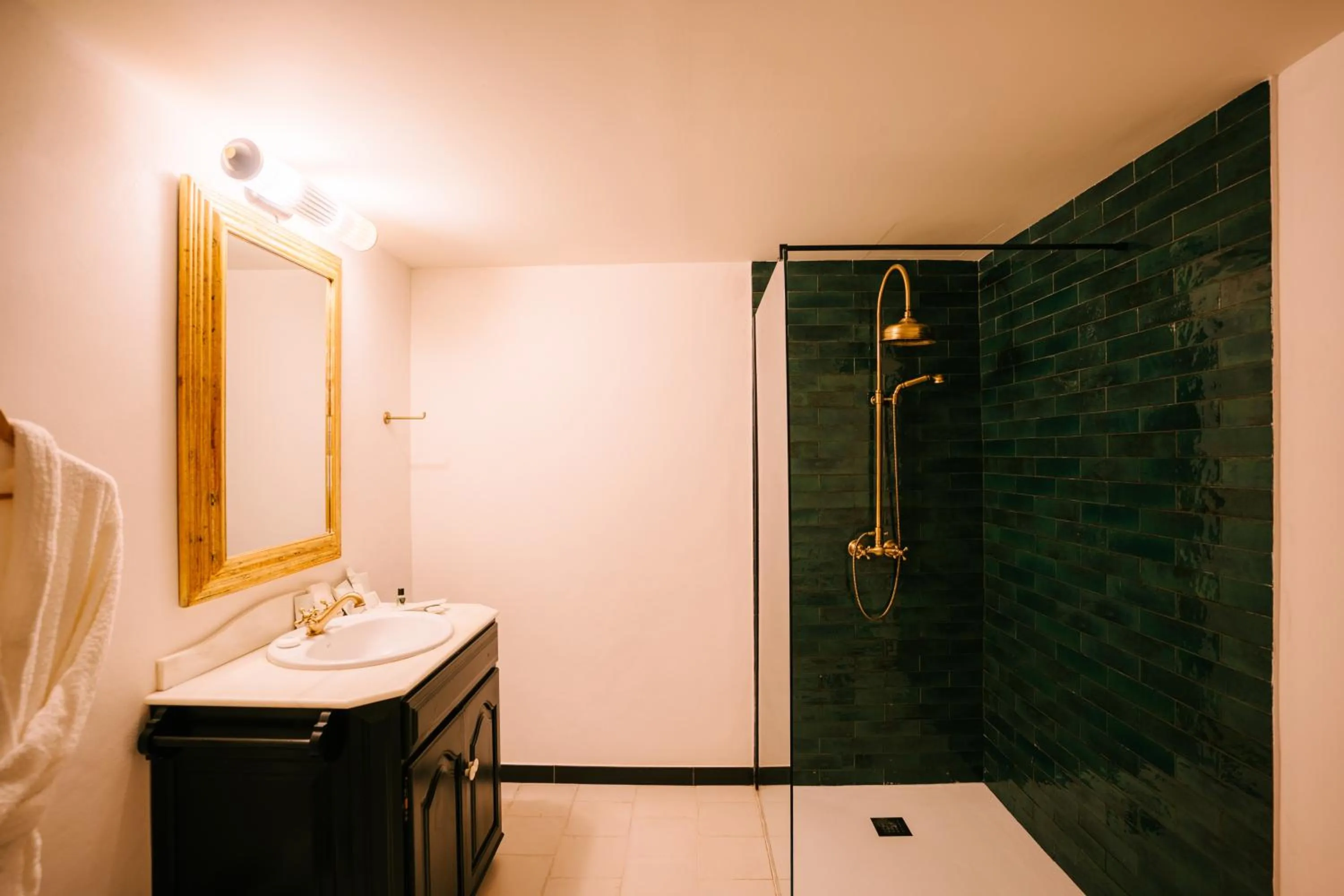 Shower in Hotel Son Molí Country House