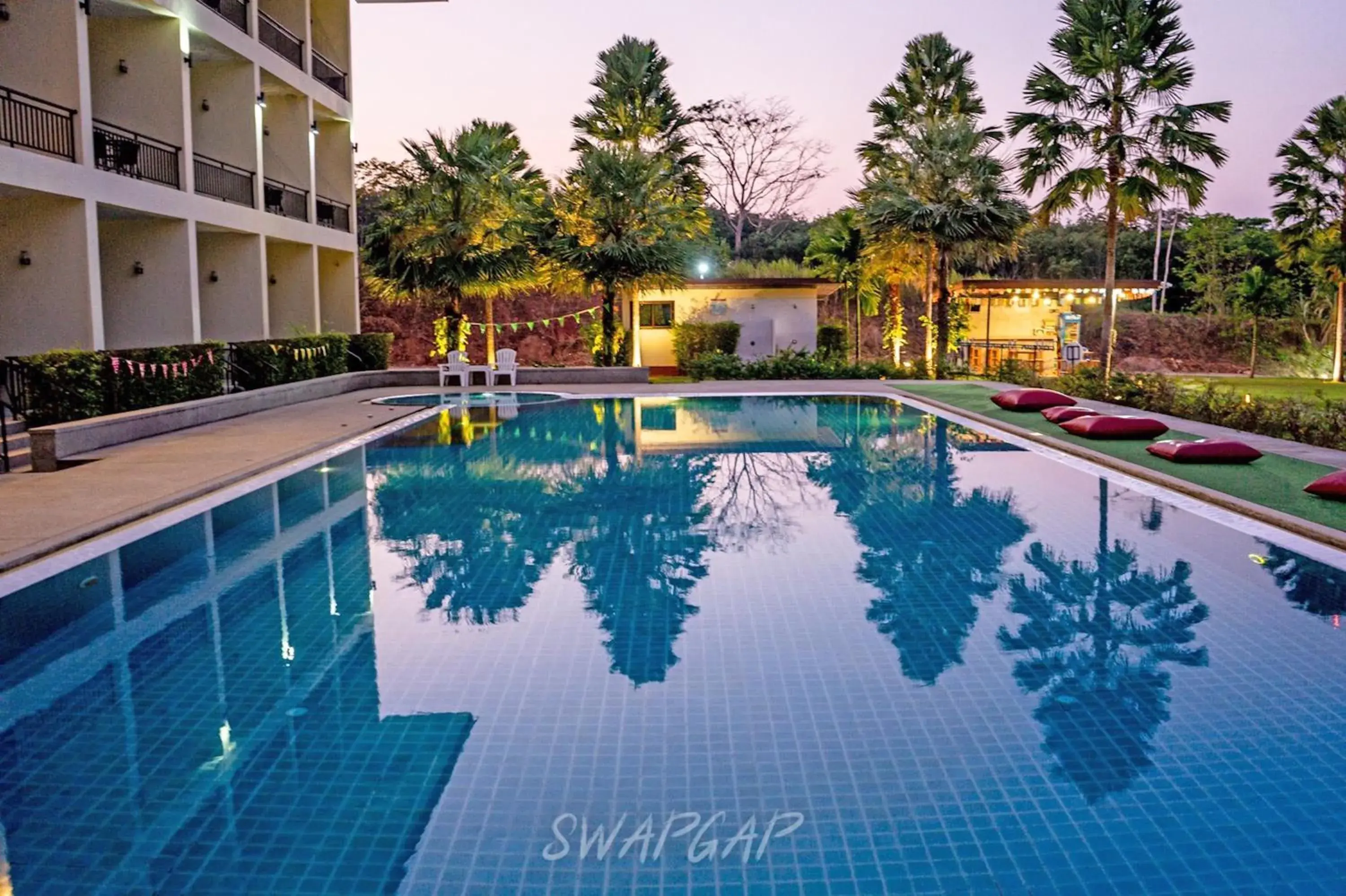 Property building in Takhun Mountain View Property building in Takhun Mountain View