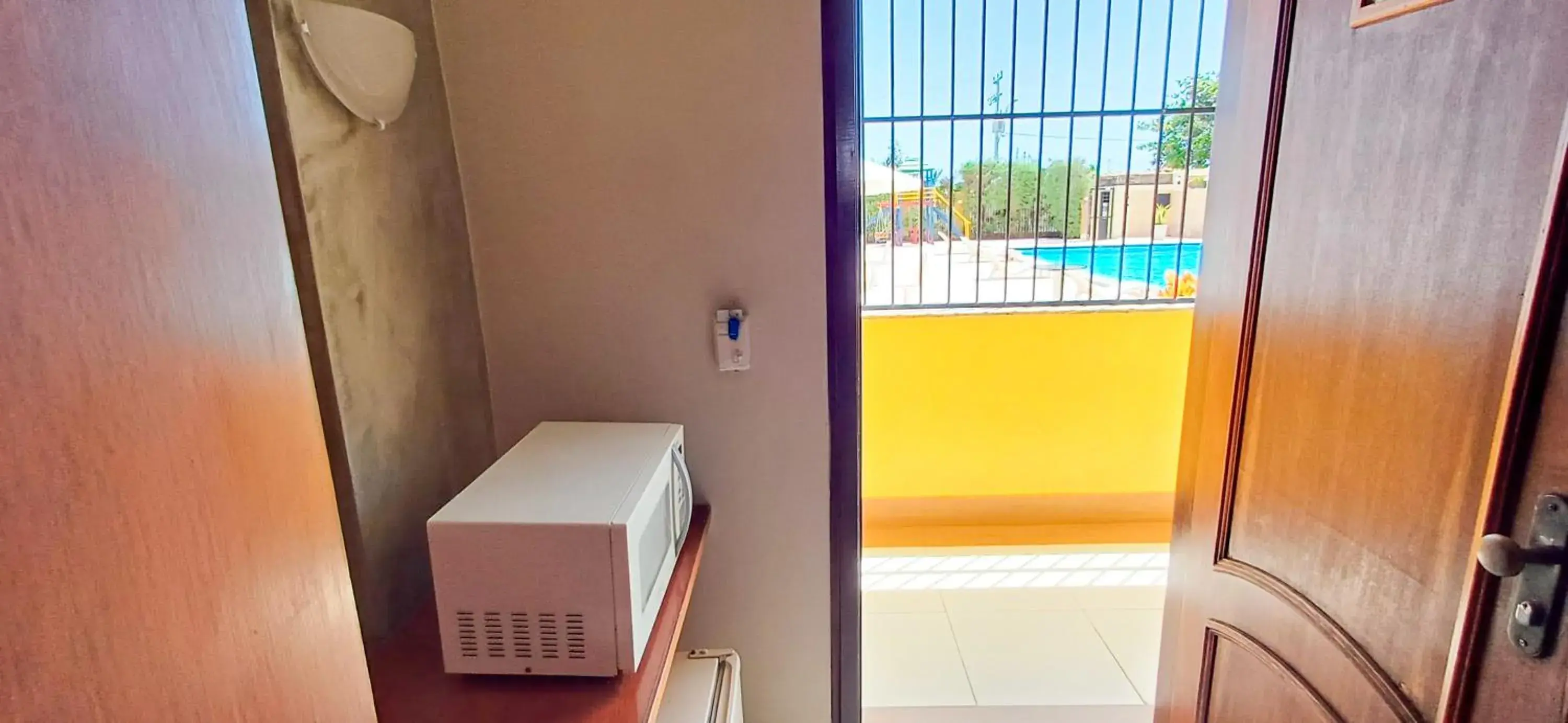 Pool view in Golden Beach Hotel Pool view in Golden Beach Hotel