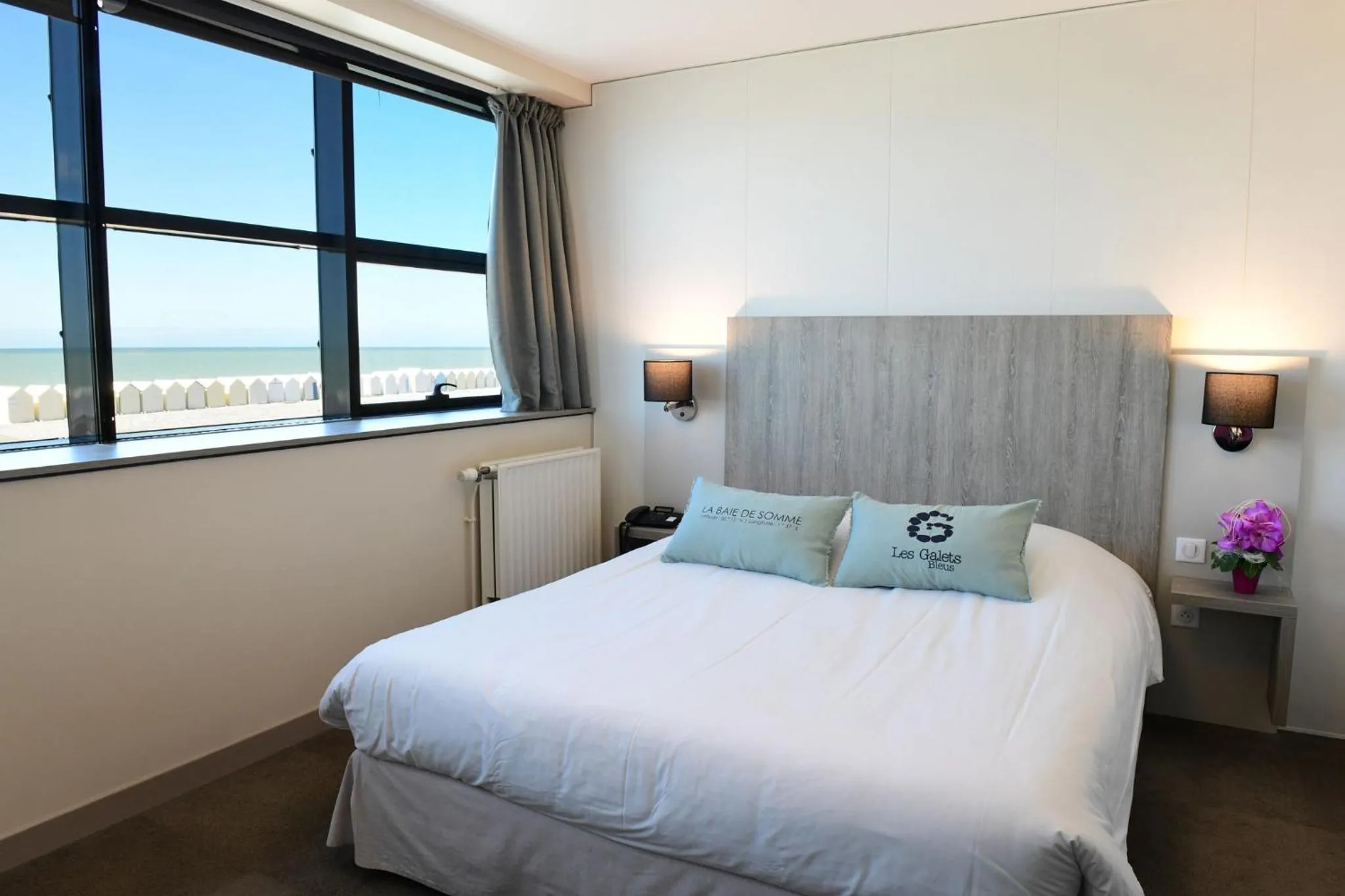 Double Room with Private Bathroom in Hôtel Les Galets Bleus