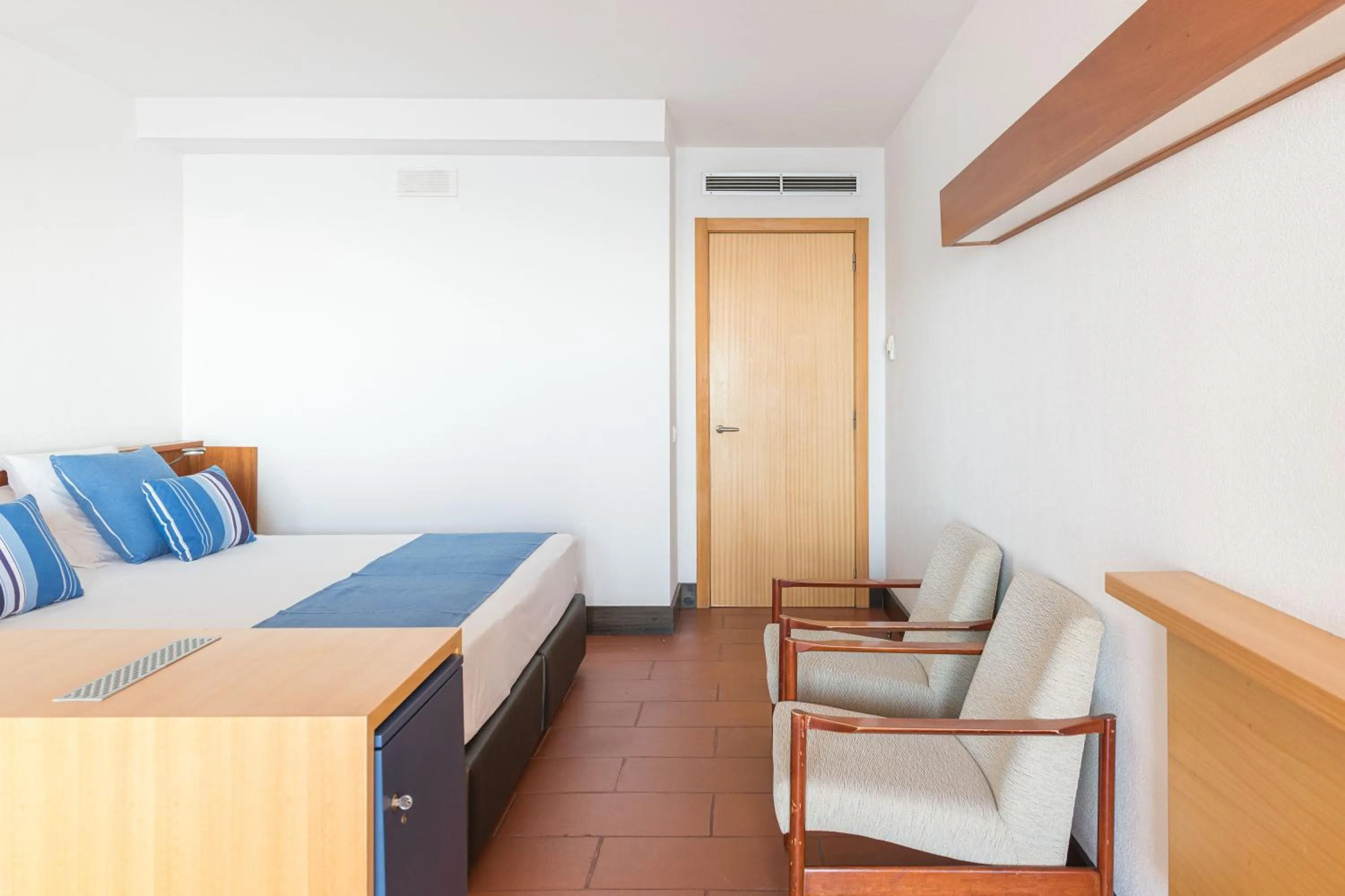 Bedroom, Bed in Almadraba Park Hotel