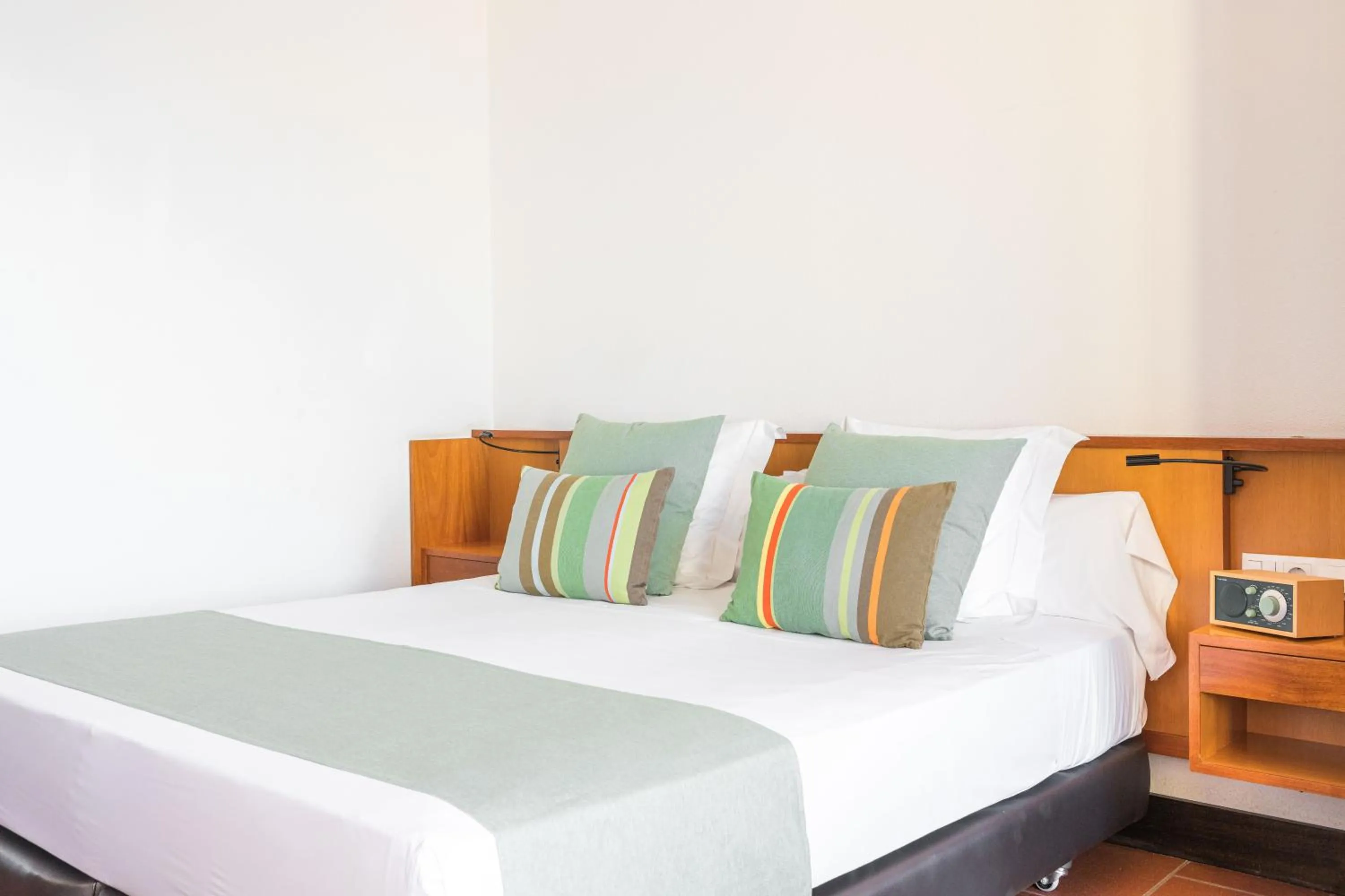 Bed in Almadraba Park Hotel