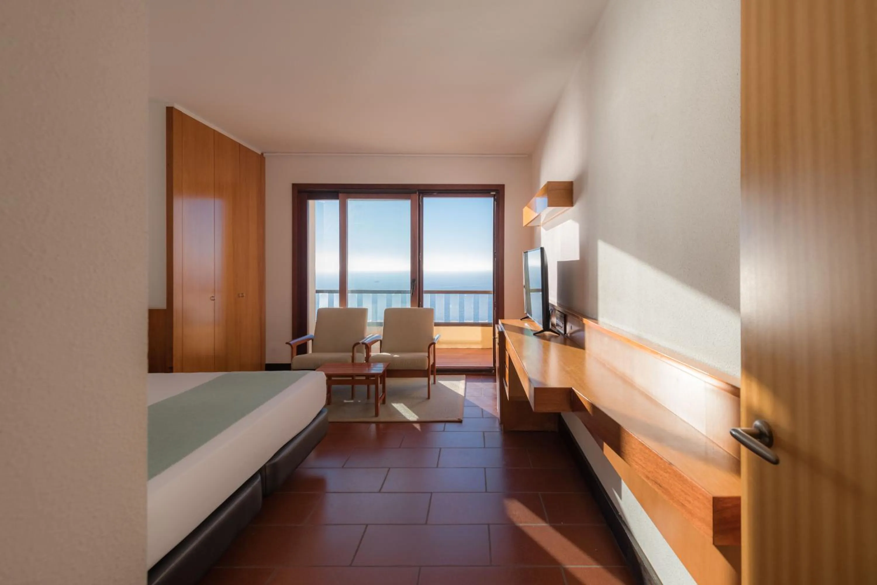 Bed in Almadraba Park Hotel