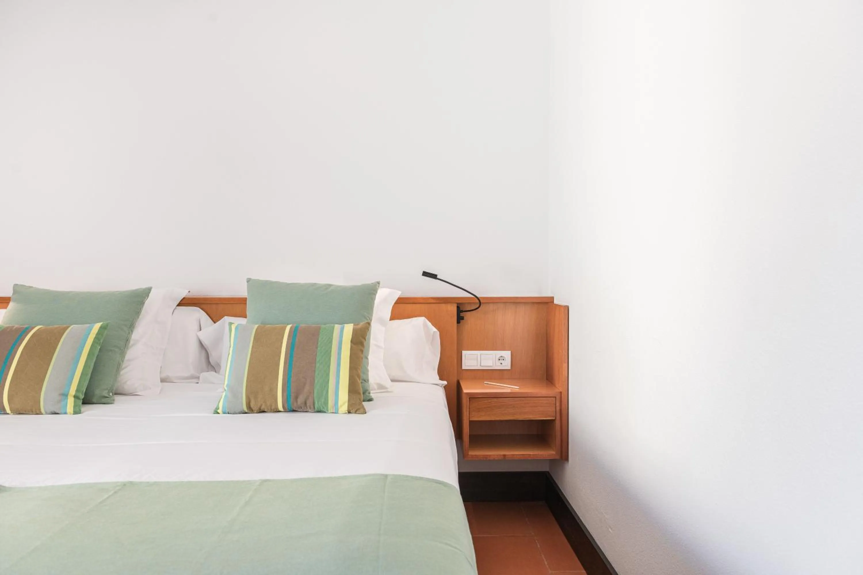 Bed in Almadraba Park Hotel