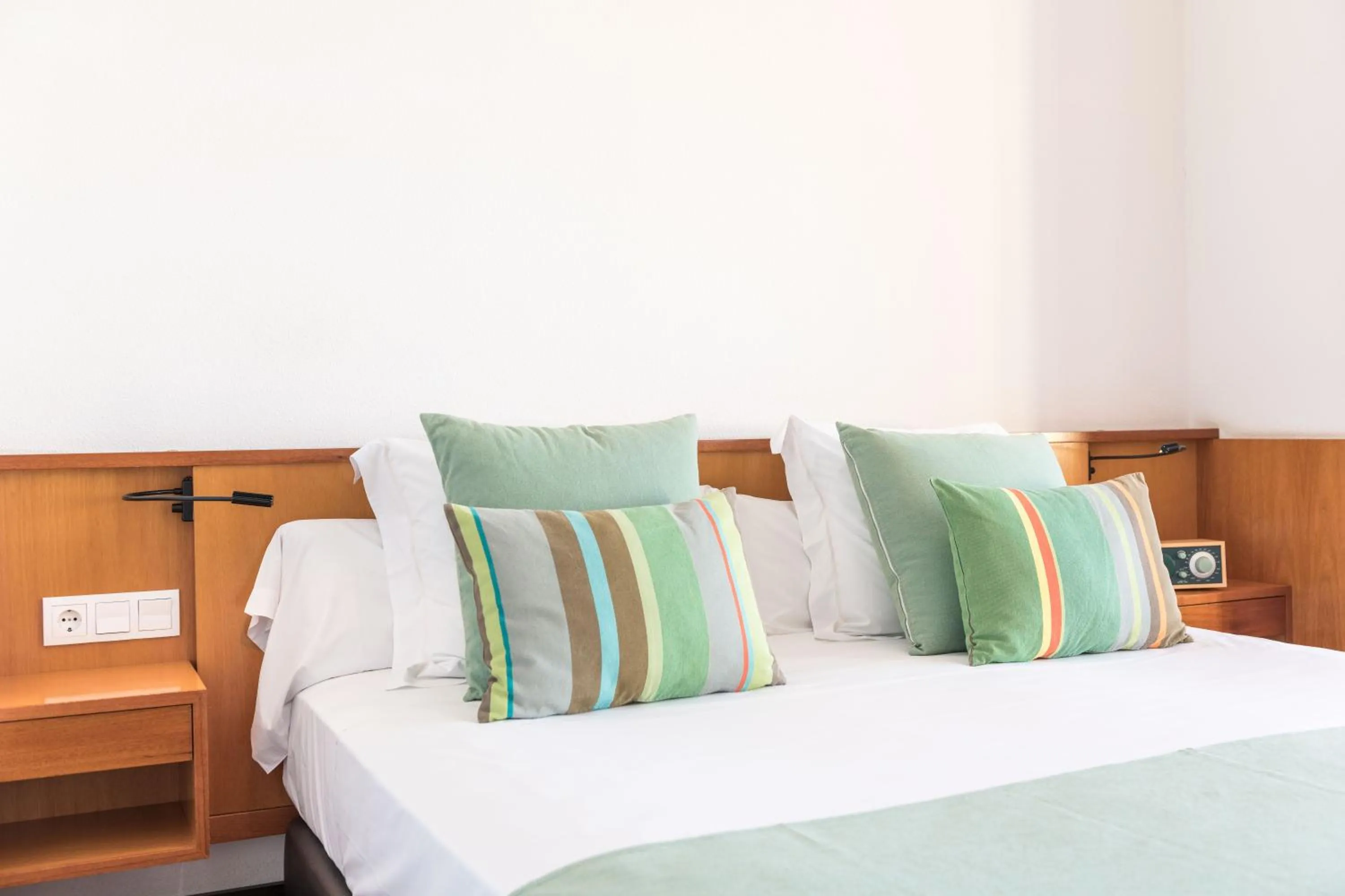 Bed in Almadraba Park Hotel