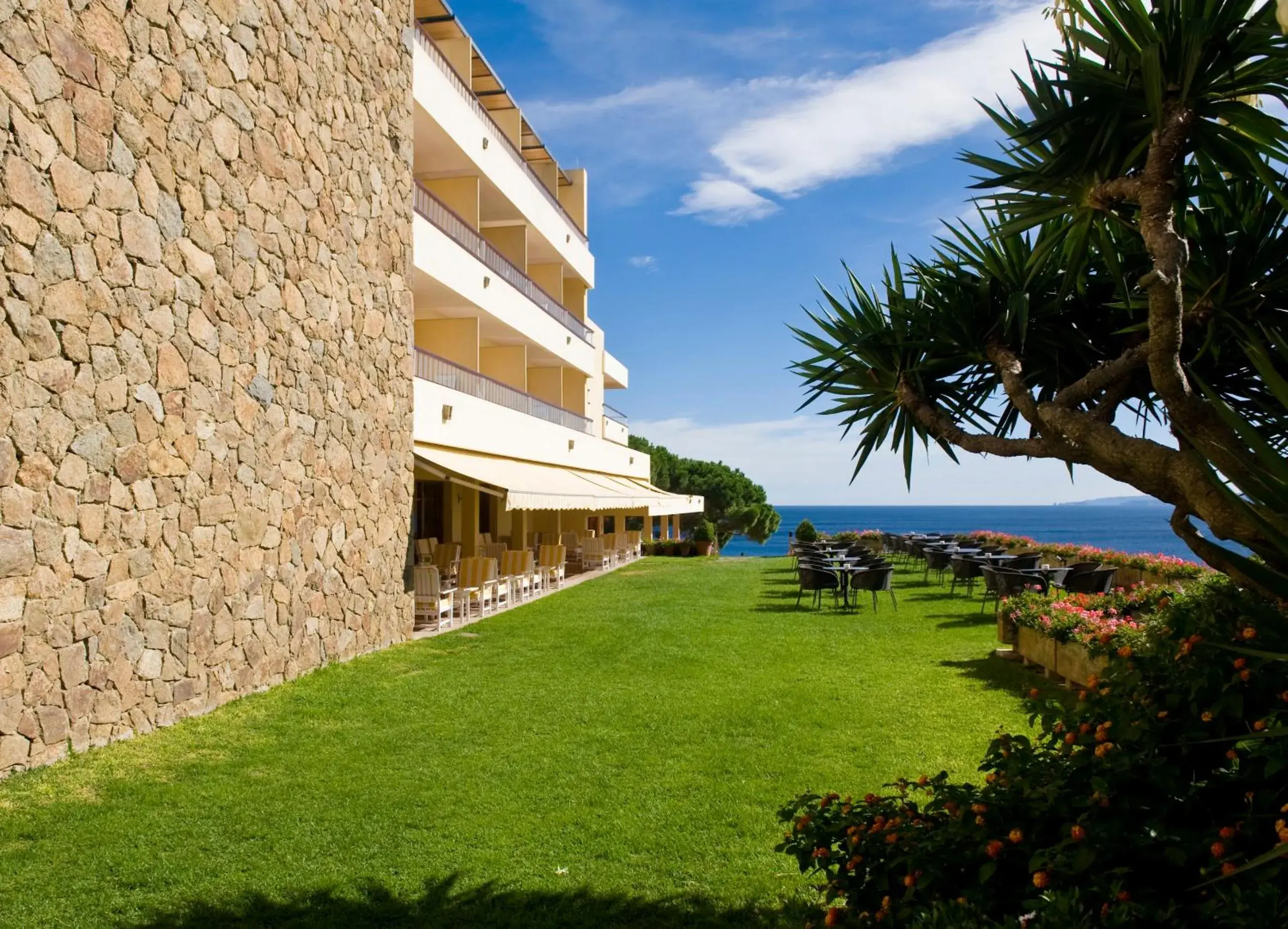 Property building in Almadraba Park Hotel Property building in Almadraba Park Hotel