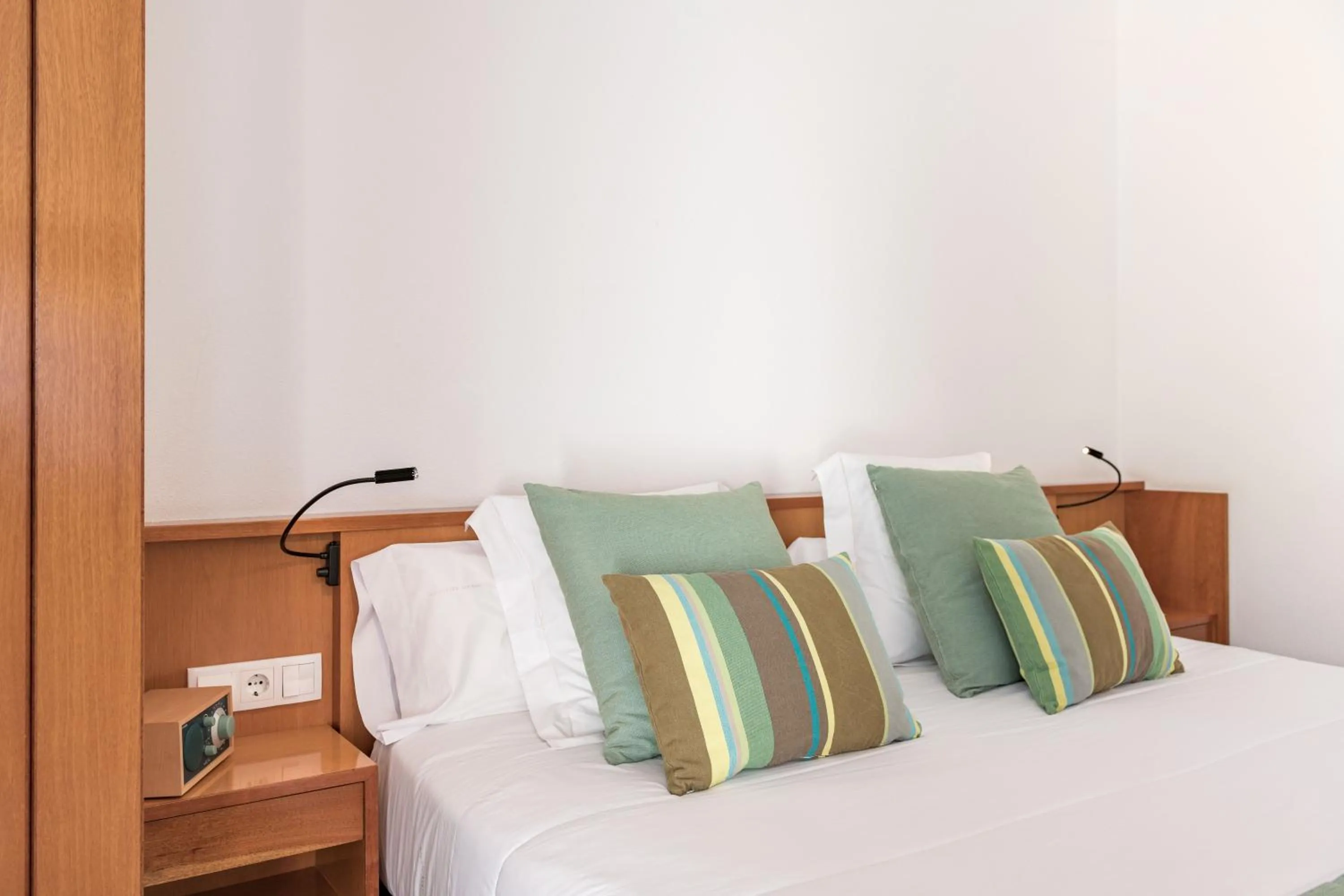 Bedroom, Bed in Almadraba Park Hotel