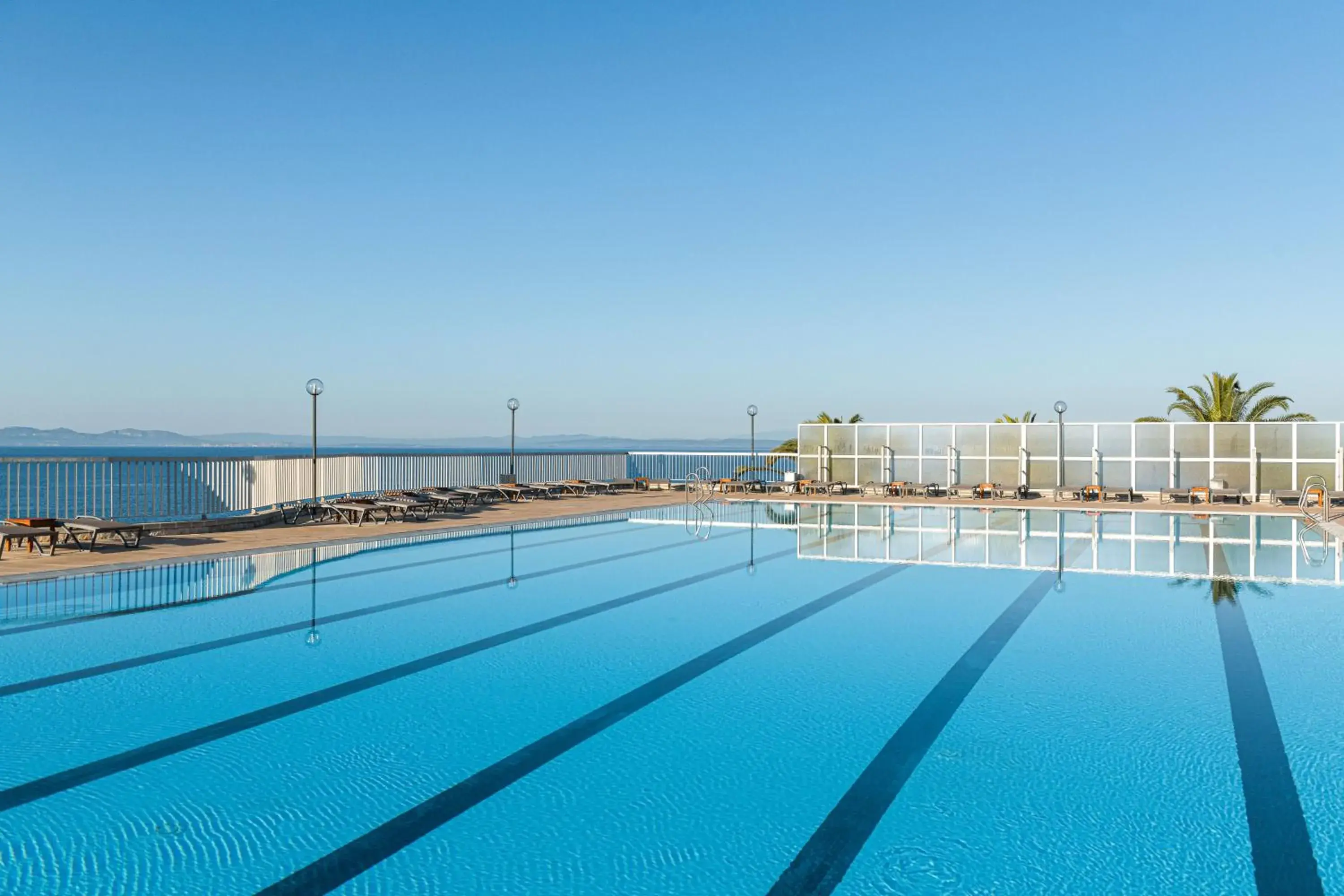Swimming pool in Almadraba Park Hotel Swimming pool in Almadraba Park Hotel