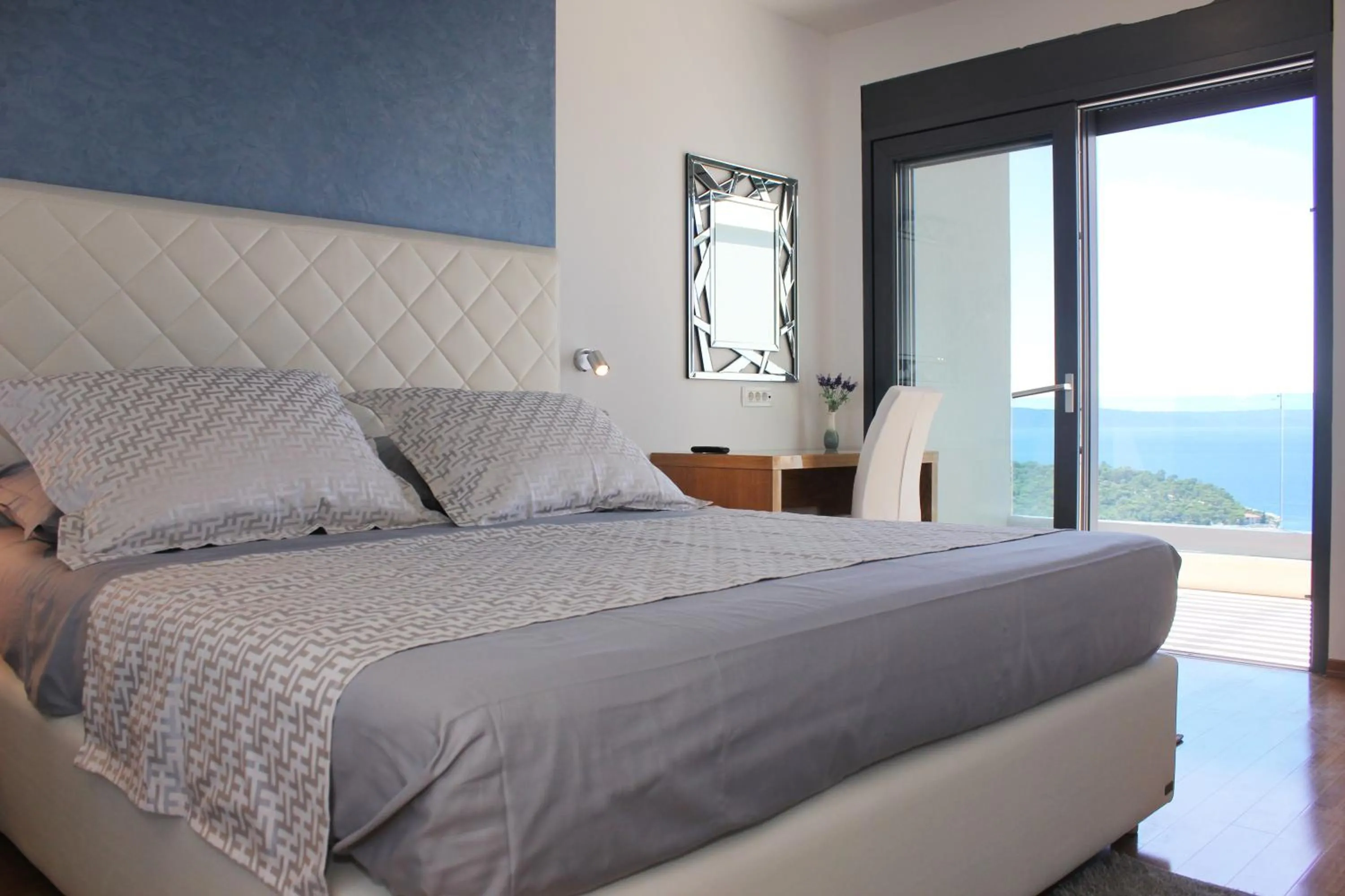 Day, Bed in Villa Afrodita