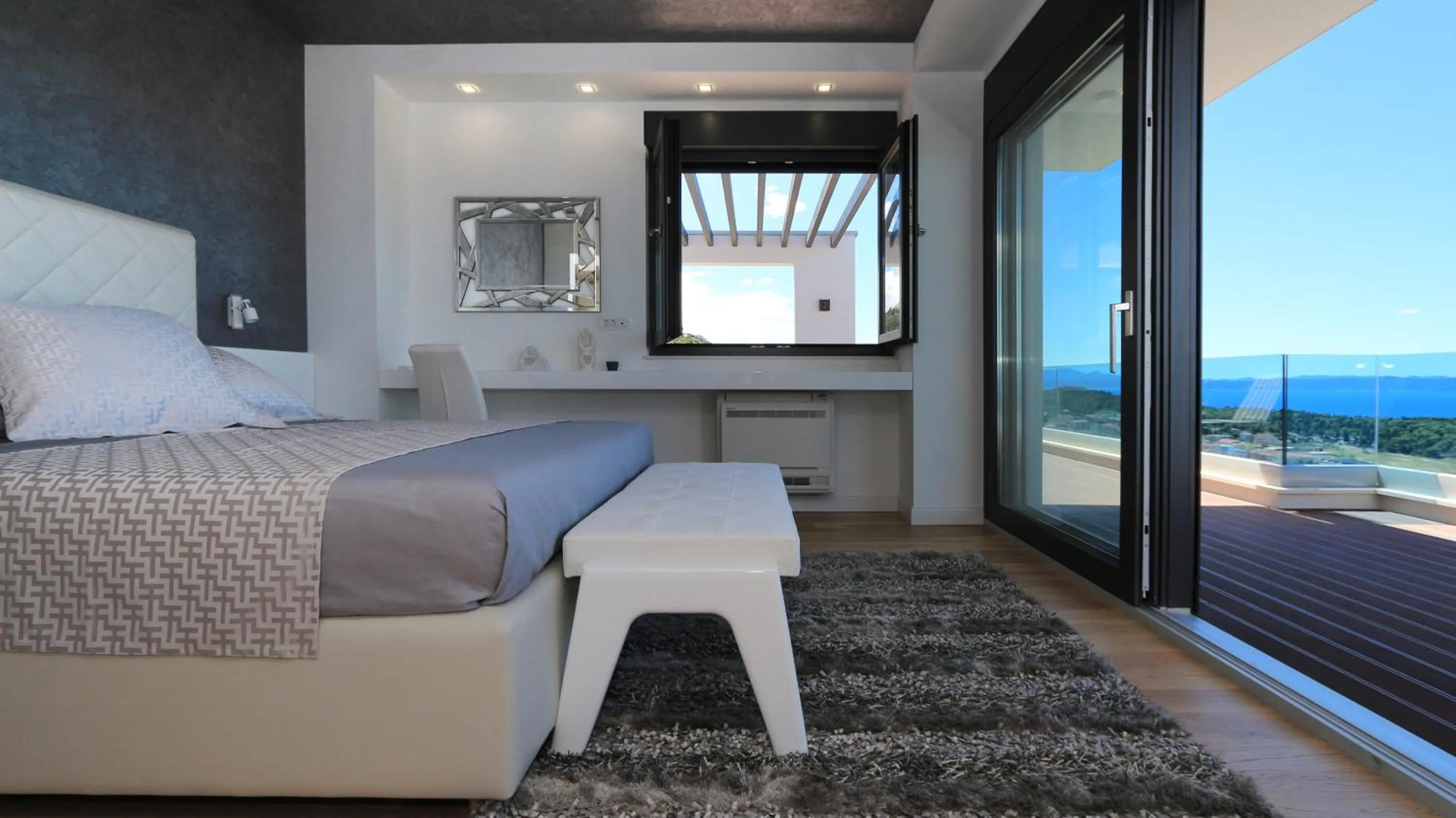Day, Bed in Villa Afrodita