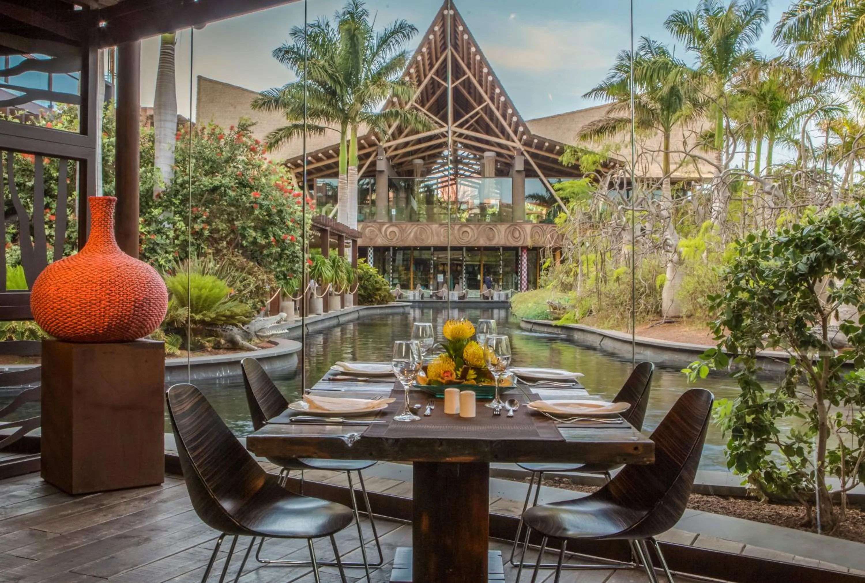 Breakfast in Lopesan Baobab Resort