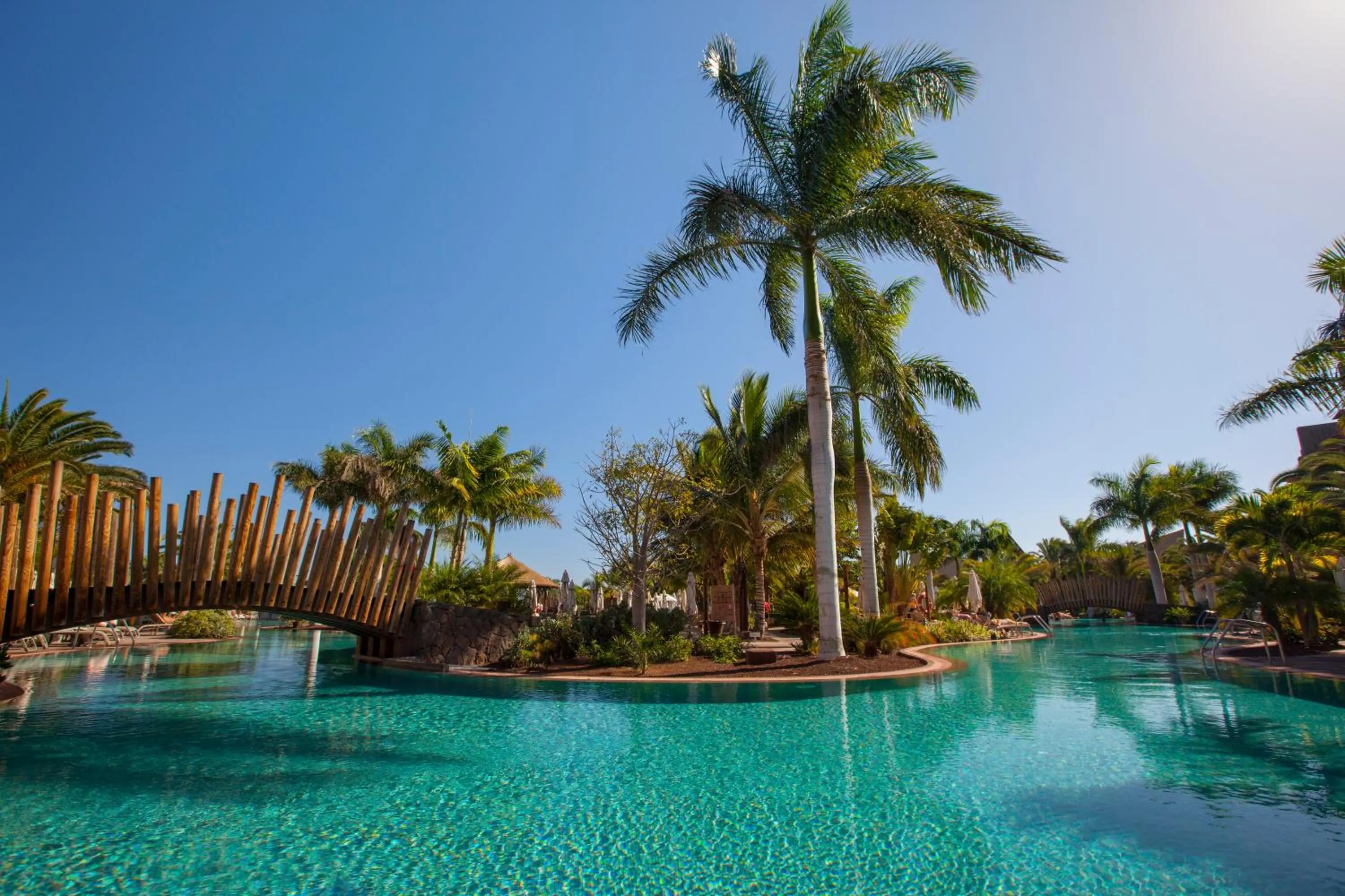Swimming pool in Lopesan Baobab Resort