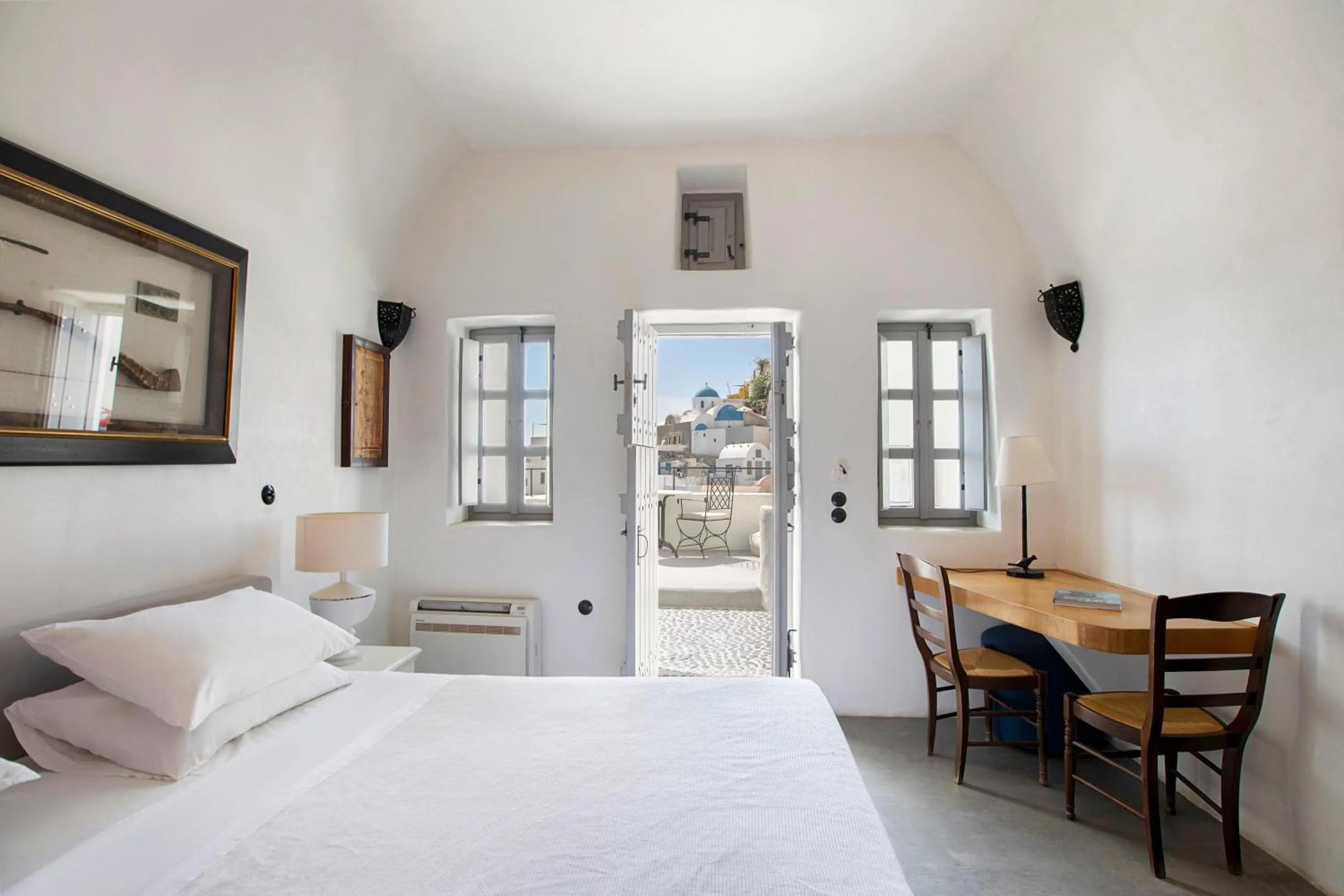 Bed in Ducato di Oia - Adults Only