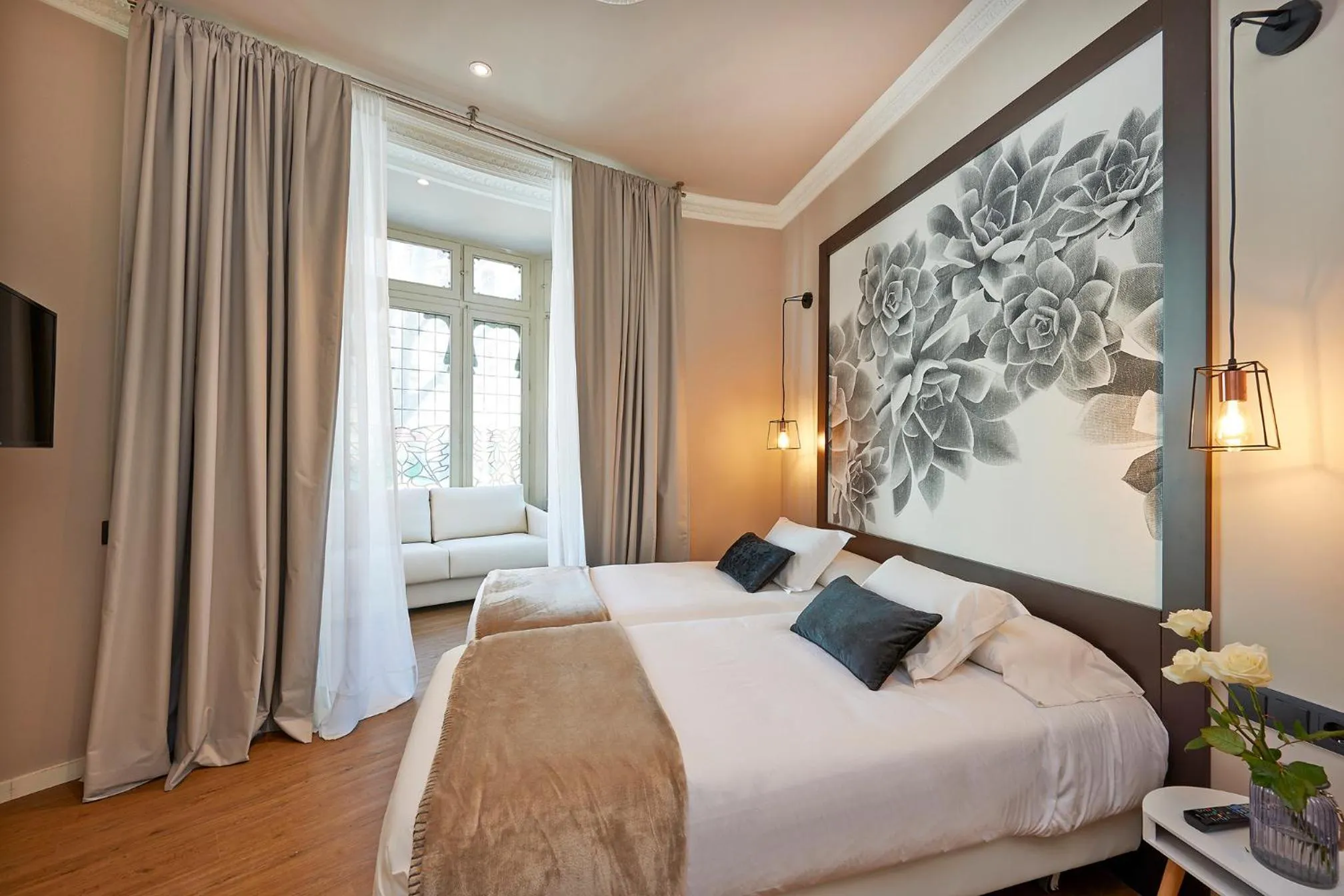 Decorative detail, Bed in Hostal Central Barcelona