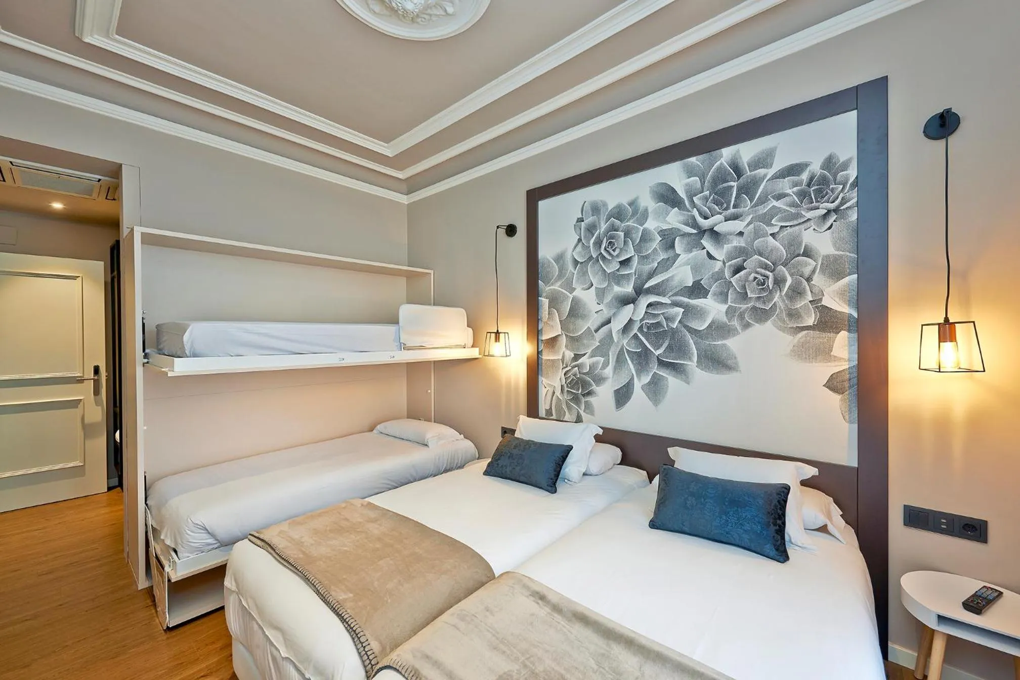 Decorative detail, Bed in Hostal Central Barcelona