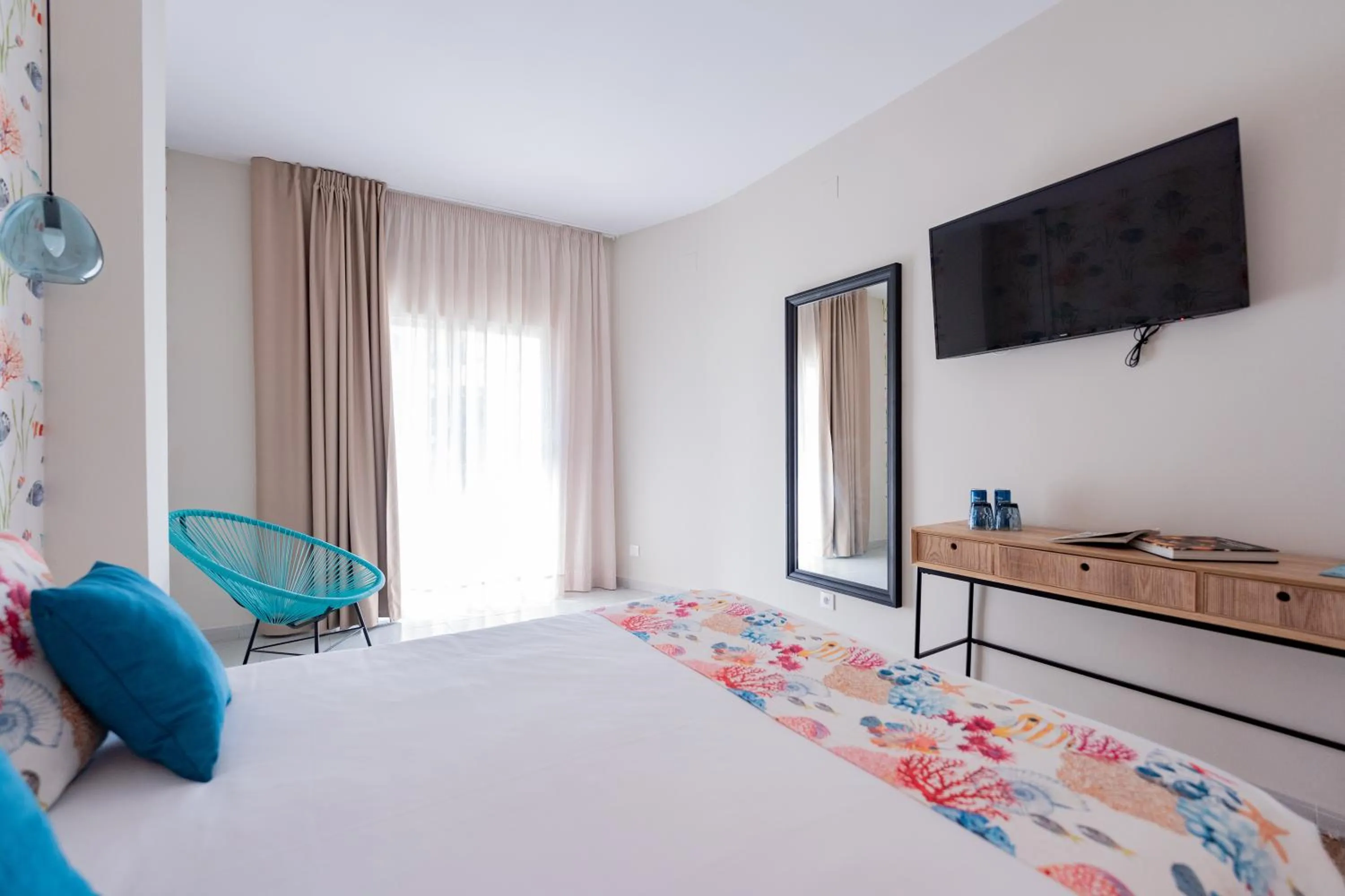 Property building, Bed in Hotel Aubí