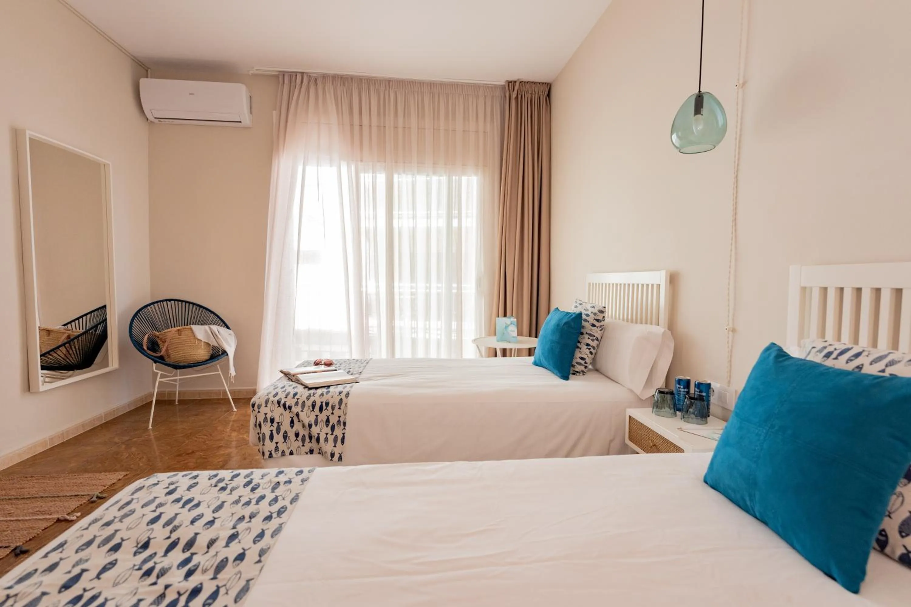 Bedroom, Bed in Hotel Aubí