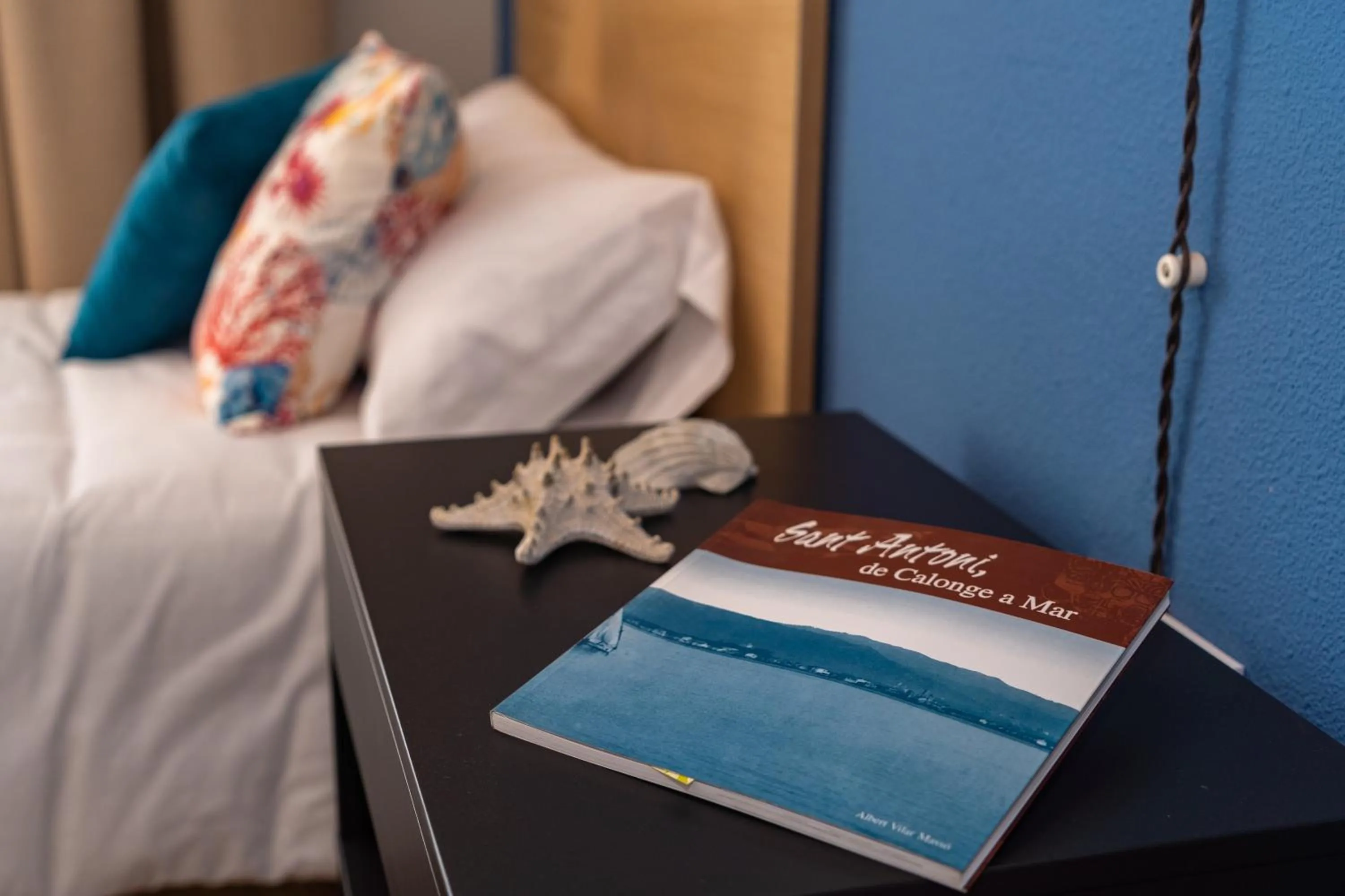 Property building, Bed in Hotel Aubí