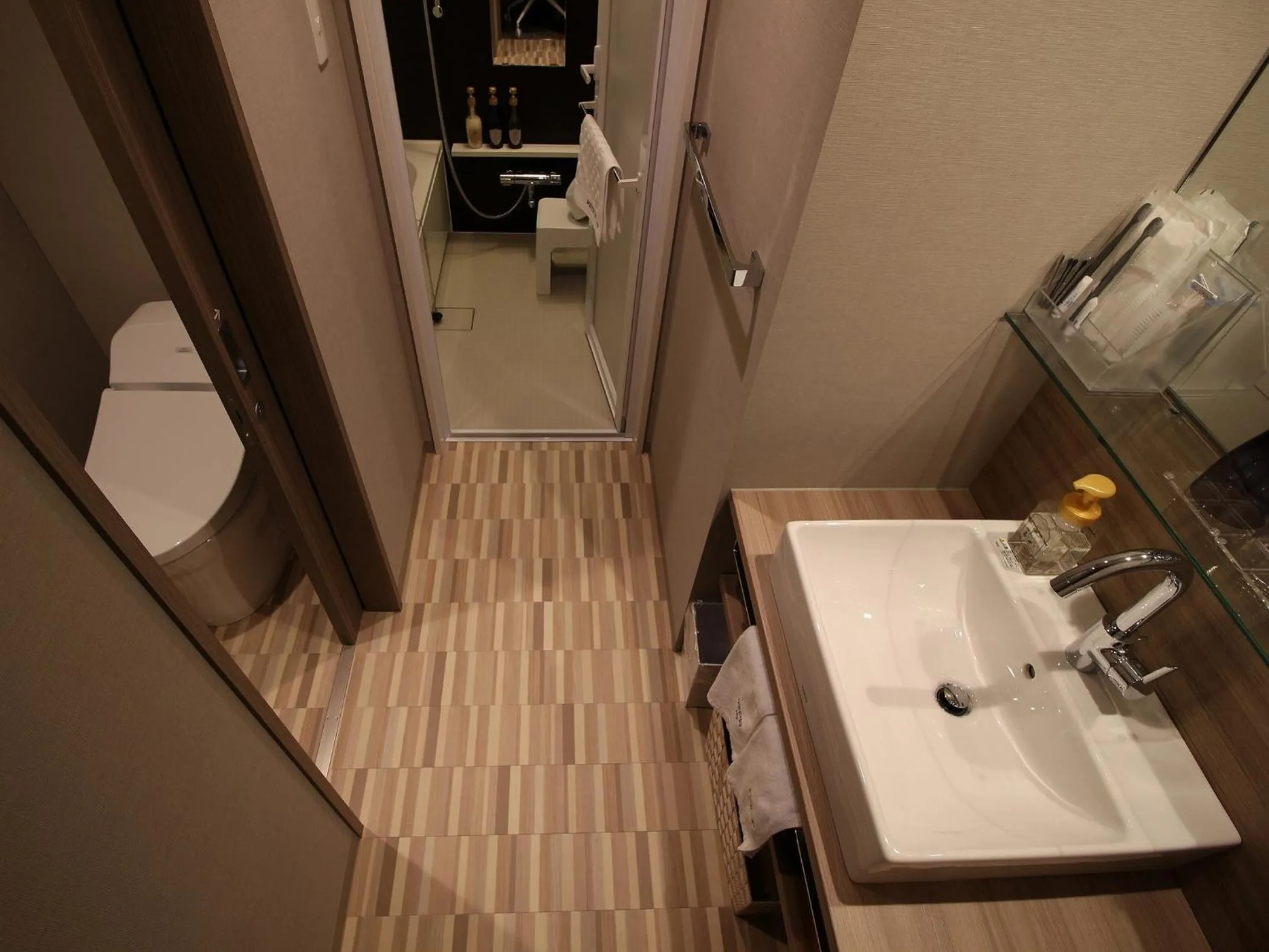 Photo of the whole room in Meitetsu Inn Nagoyaeki Shinkansenguchi