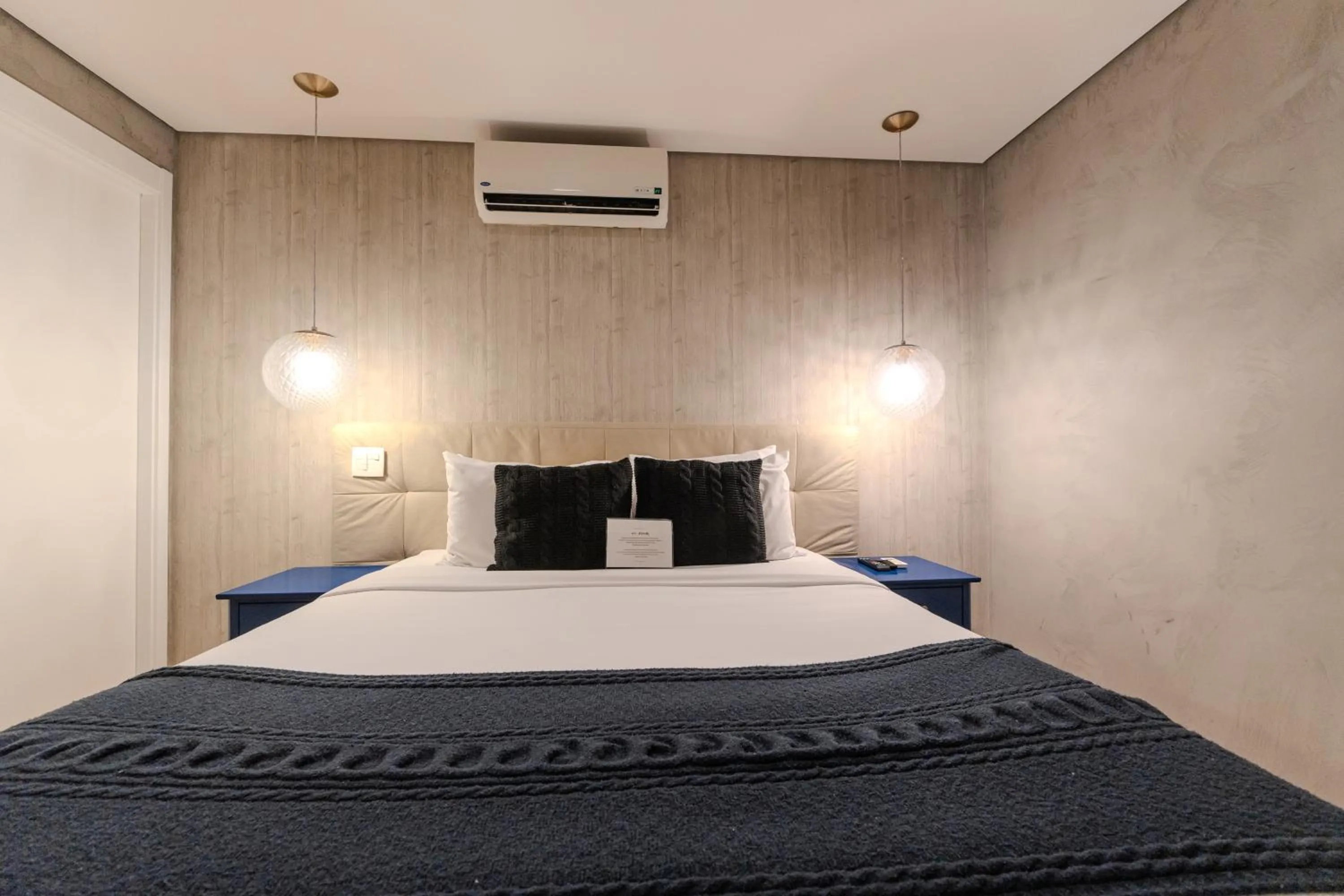 Bed in Hotel Heritage