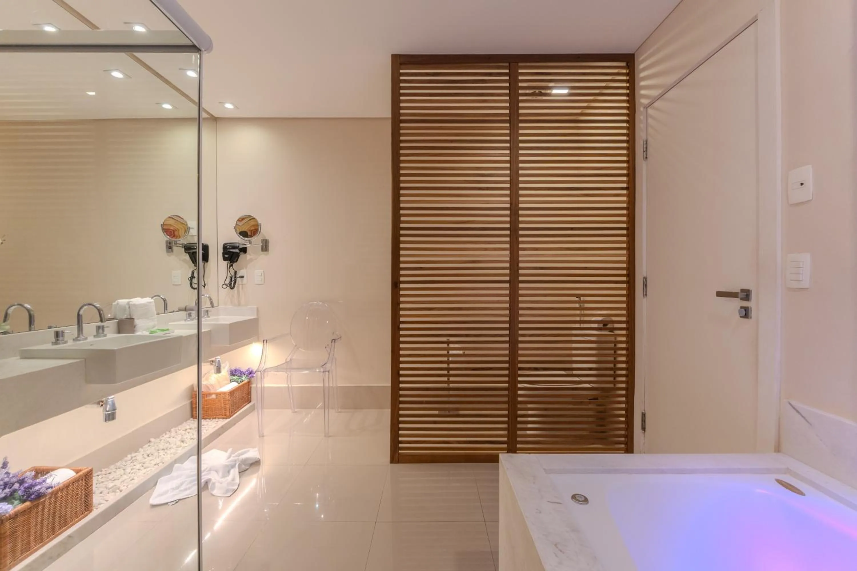 Bathroom in Hotel Heritage