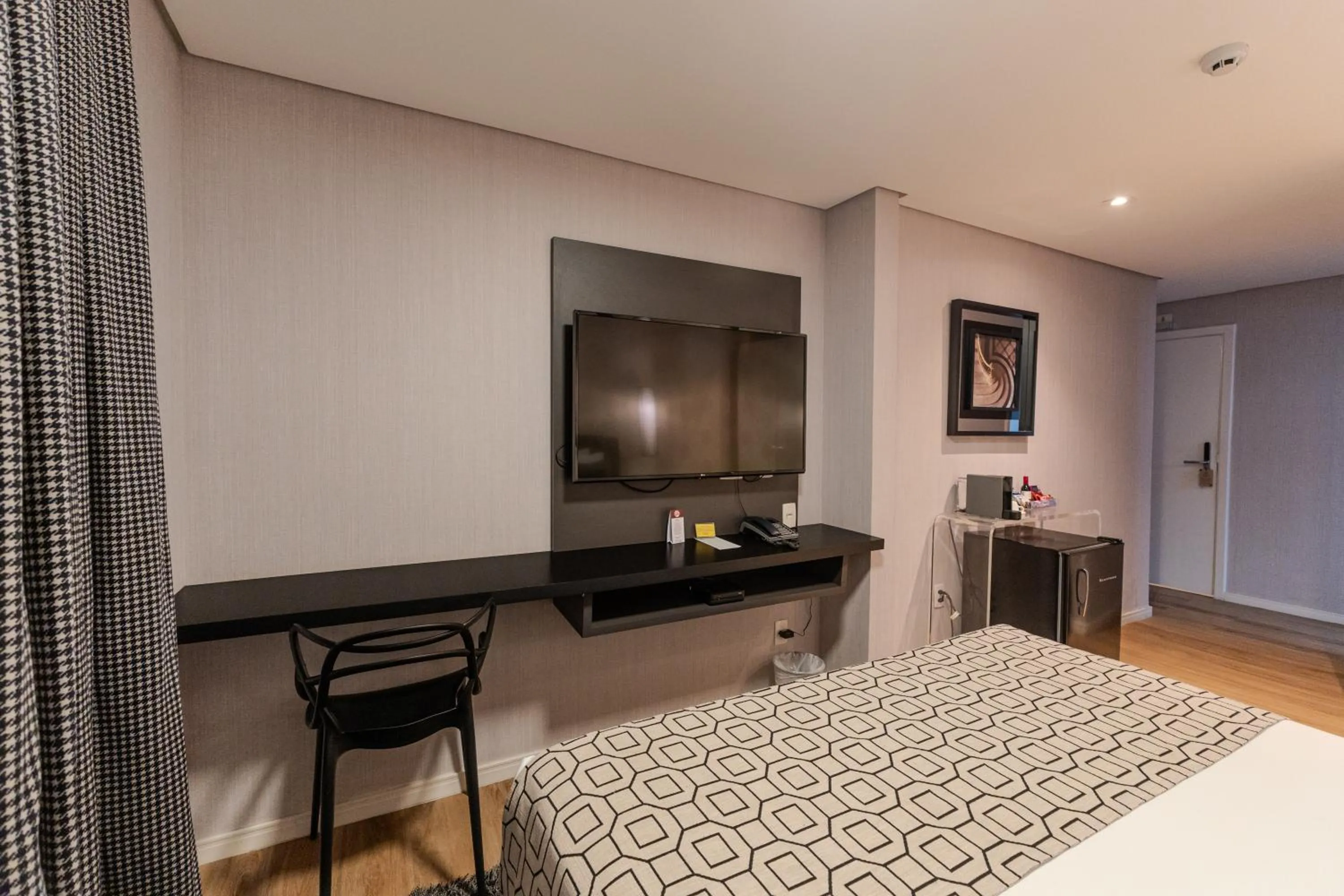 TV and multimedia, Bed in Hotel Heritage