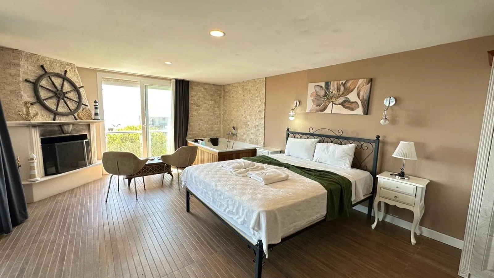 Bed in Aden Boutique Otel