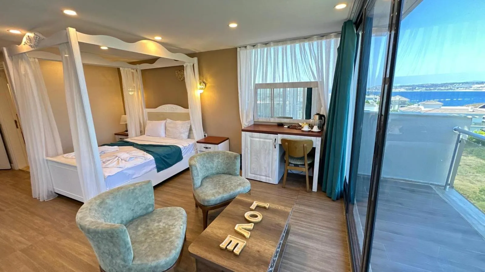 Restaurant/places to eat, Bed in Aden Boutique Otel