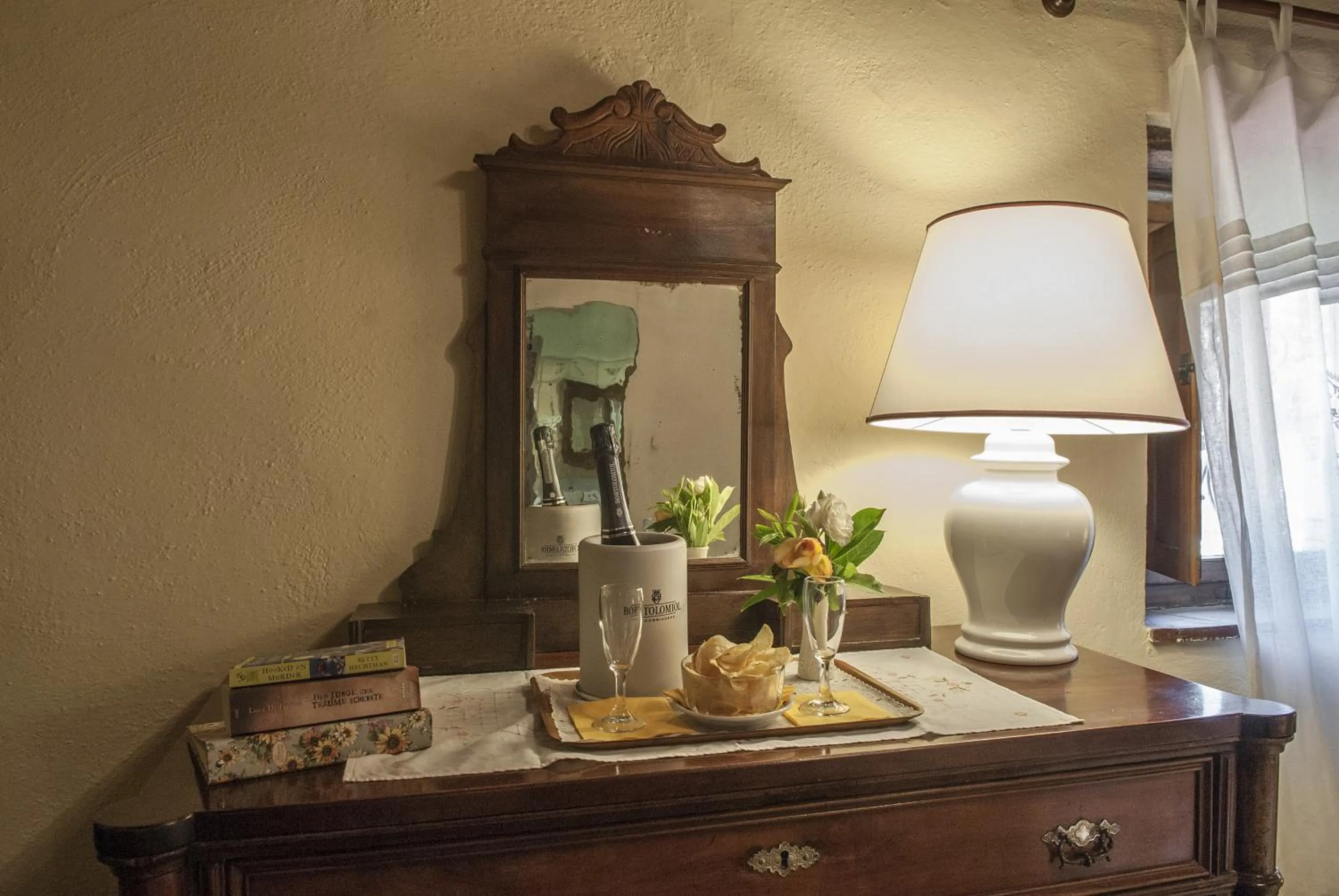 Coffee/tea facilities in Hotel Colle Etrusco Salivolpi