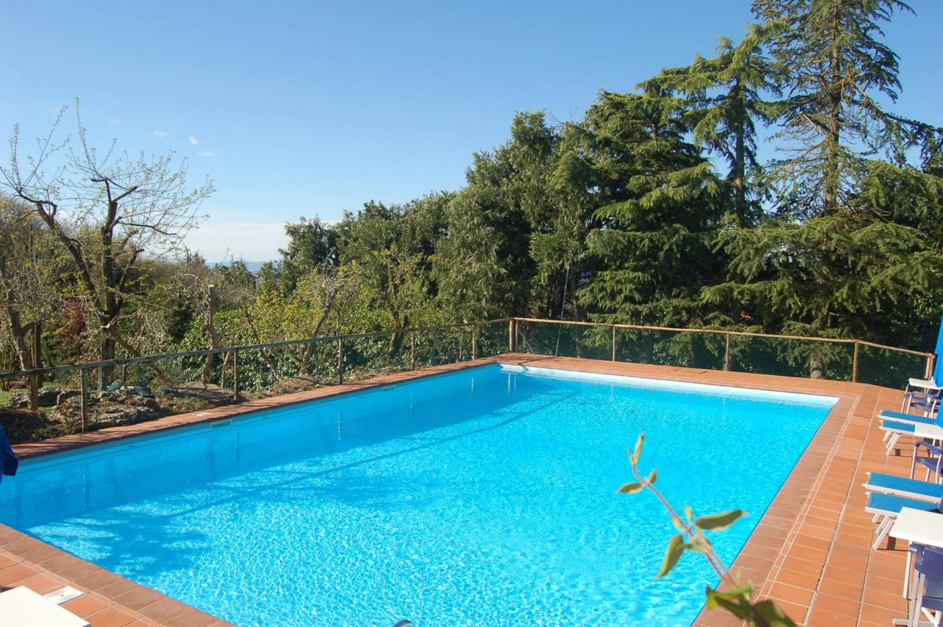 Swimming pool in Hotel Colle Etrusco Salivolpi