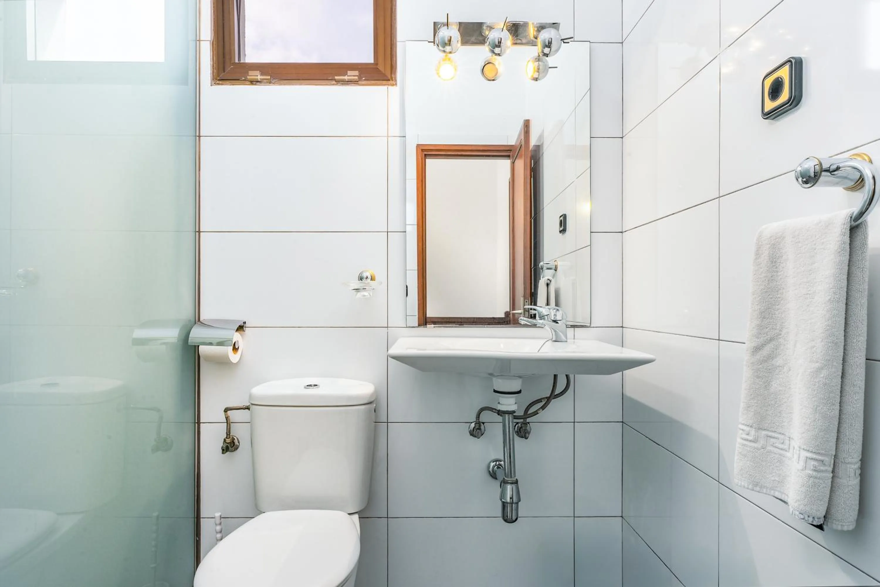 Bathroom in Smartr Maspalomas Corinto