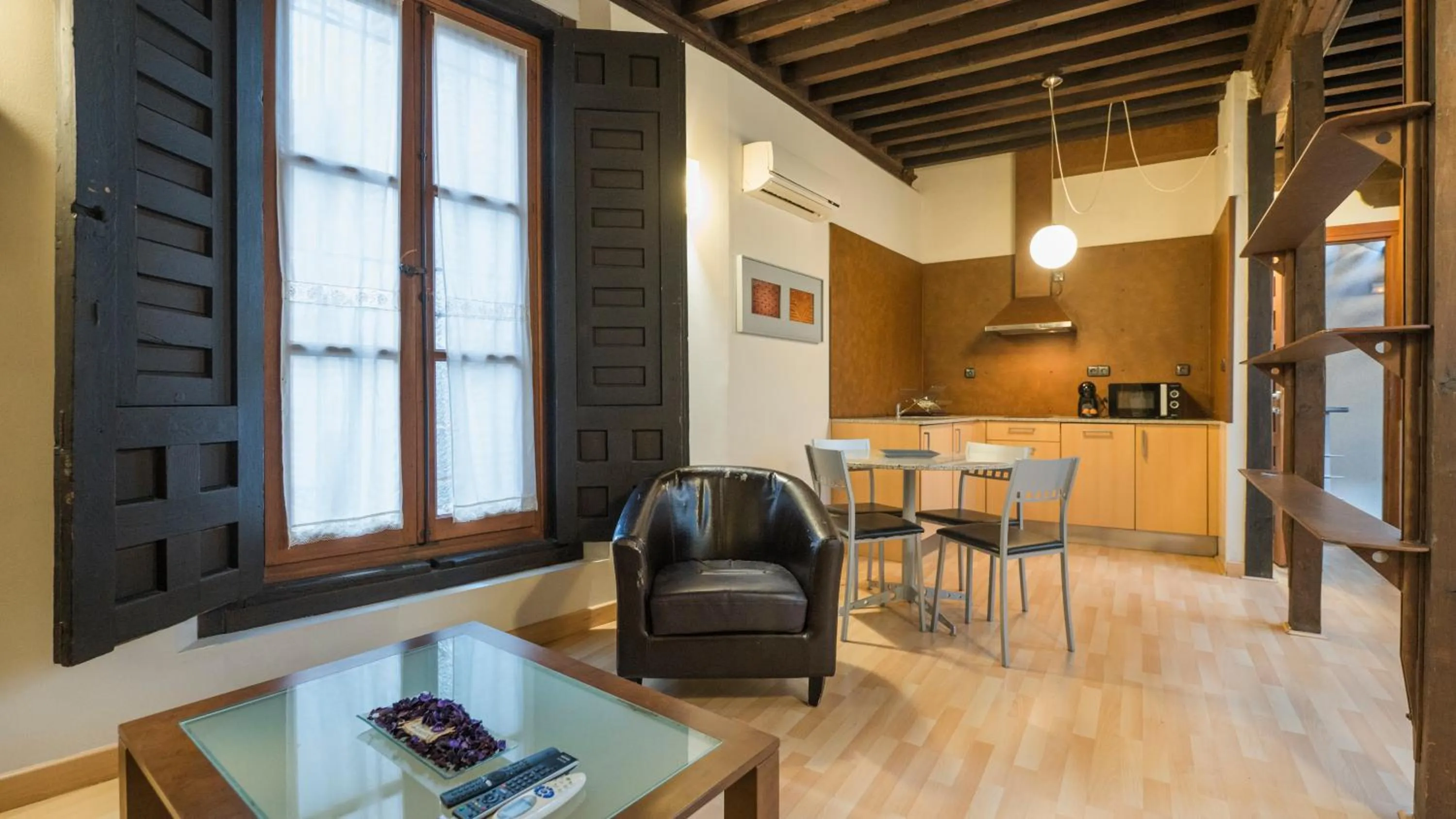 Kitchen or kitchenette in Casa de los Mozárabes by Toledo AP