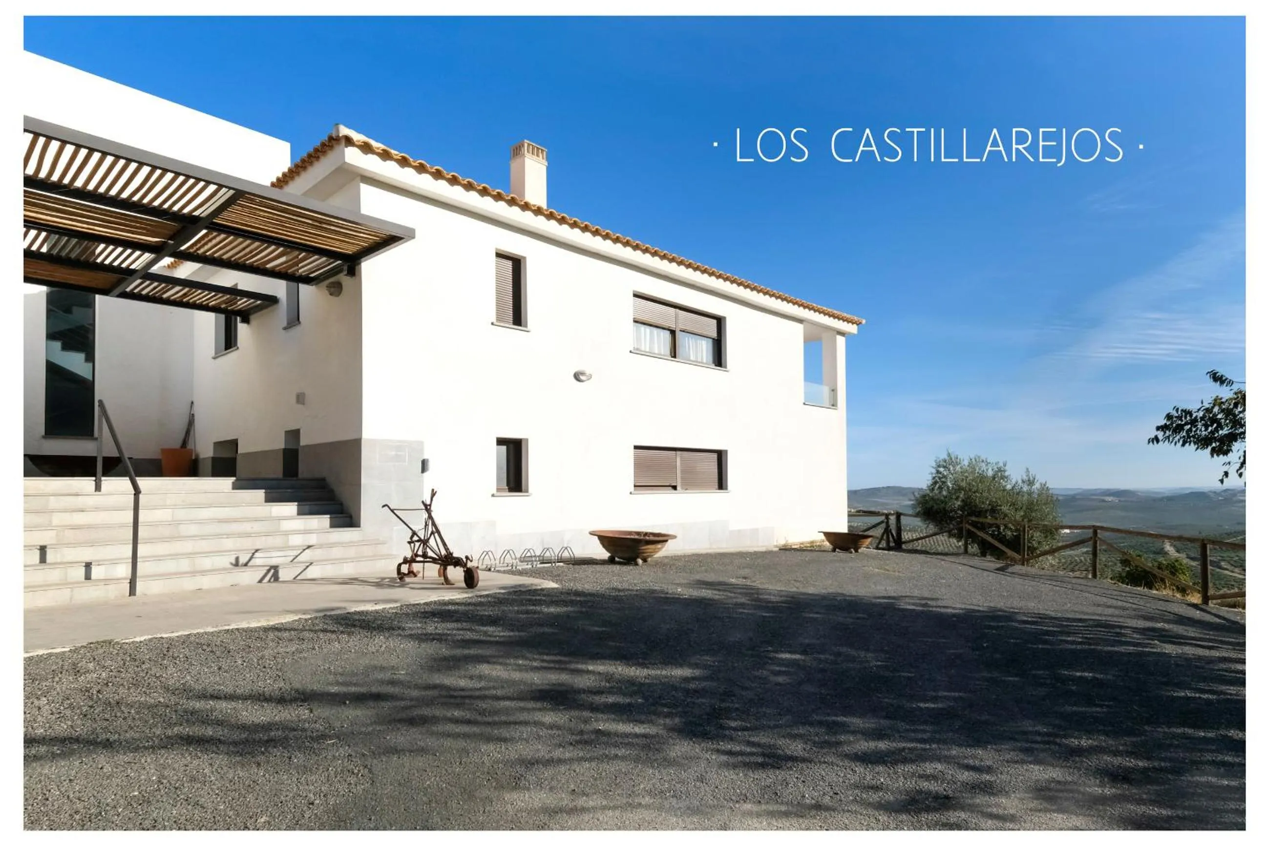 Property building in Los Castillarejos Apartamentos Rurales