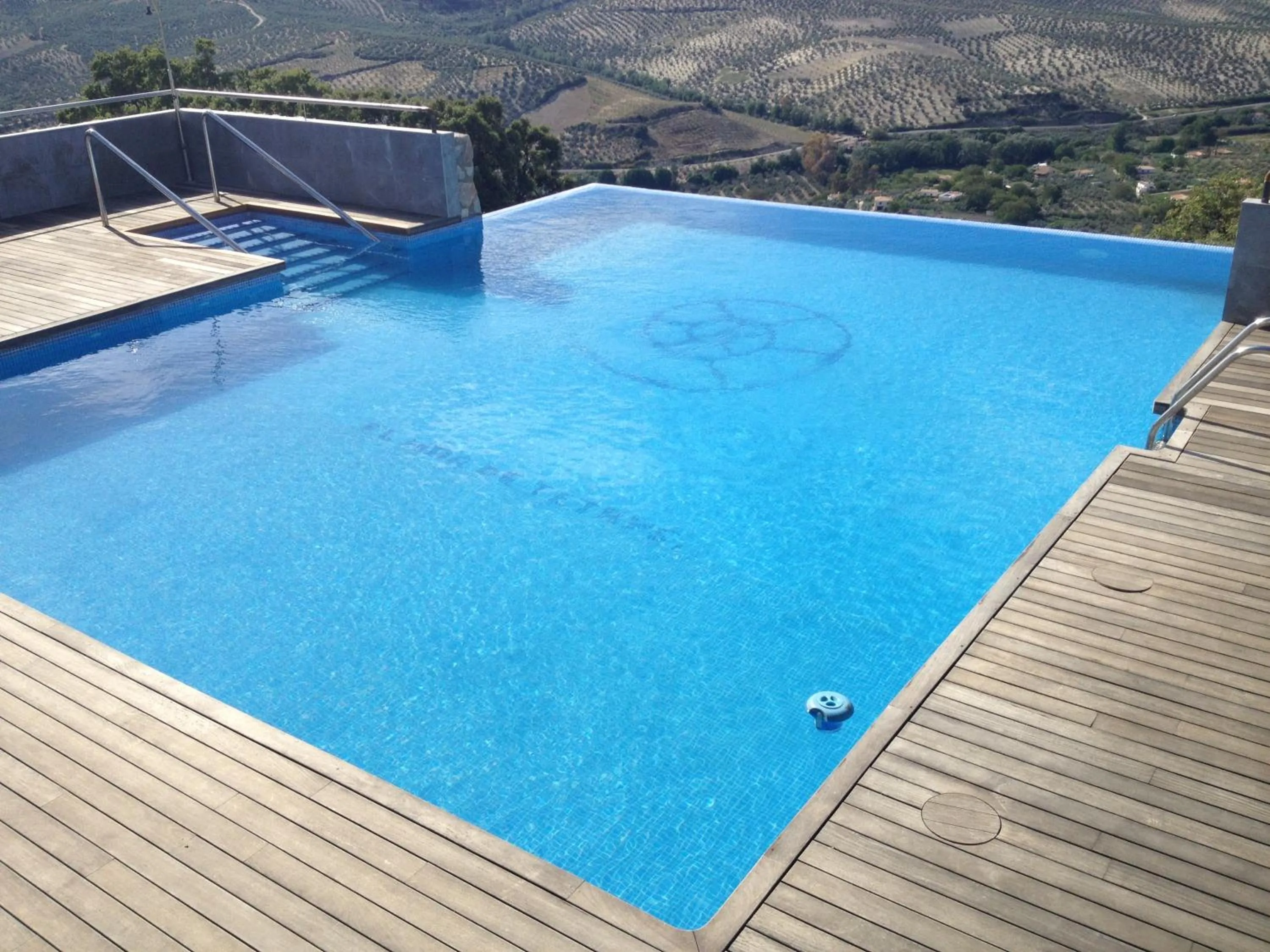 Swimming pool in Los Castillarejos Apartamentos Rurales
